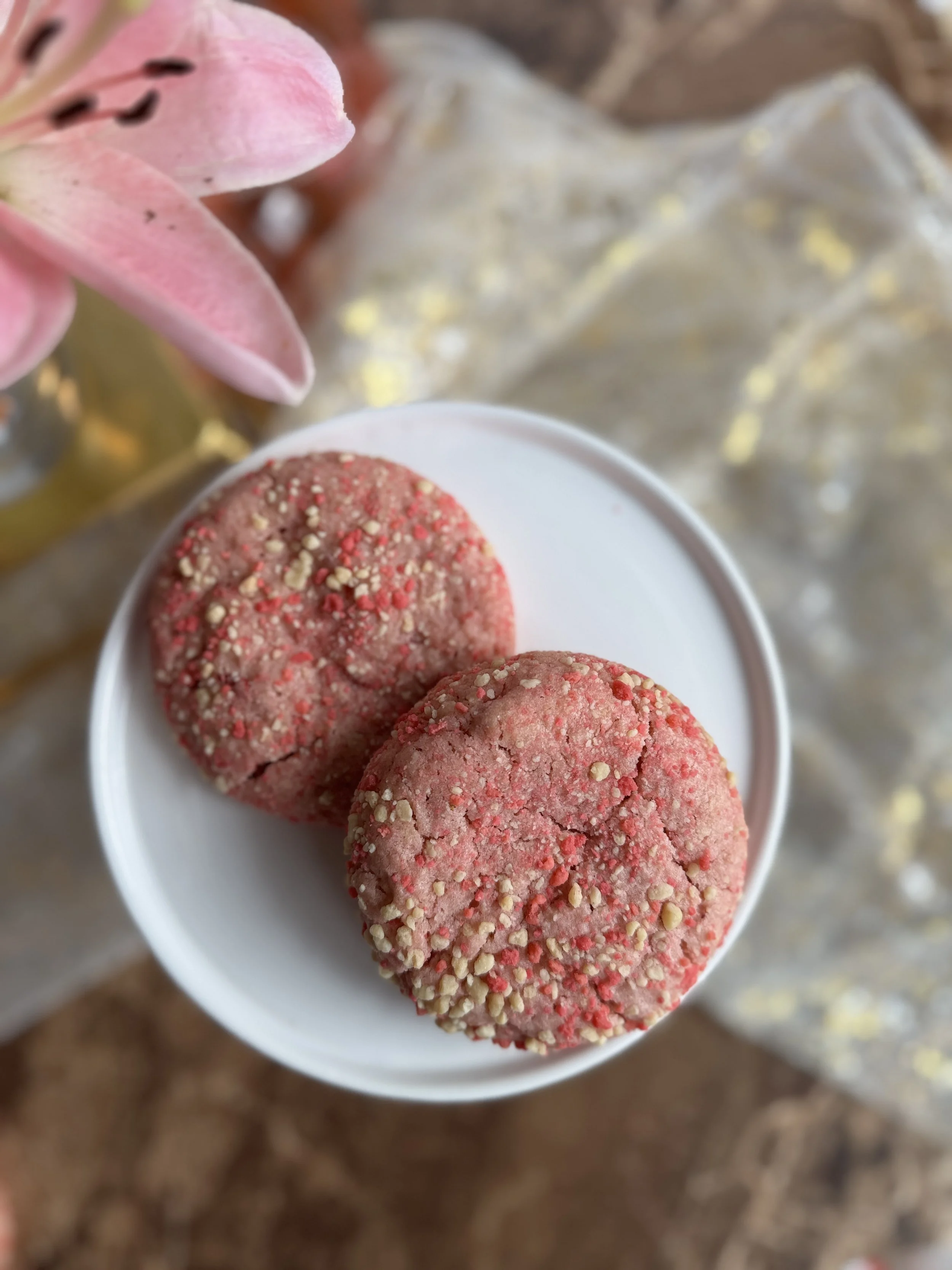 strawberry lemon cookie