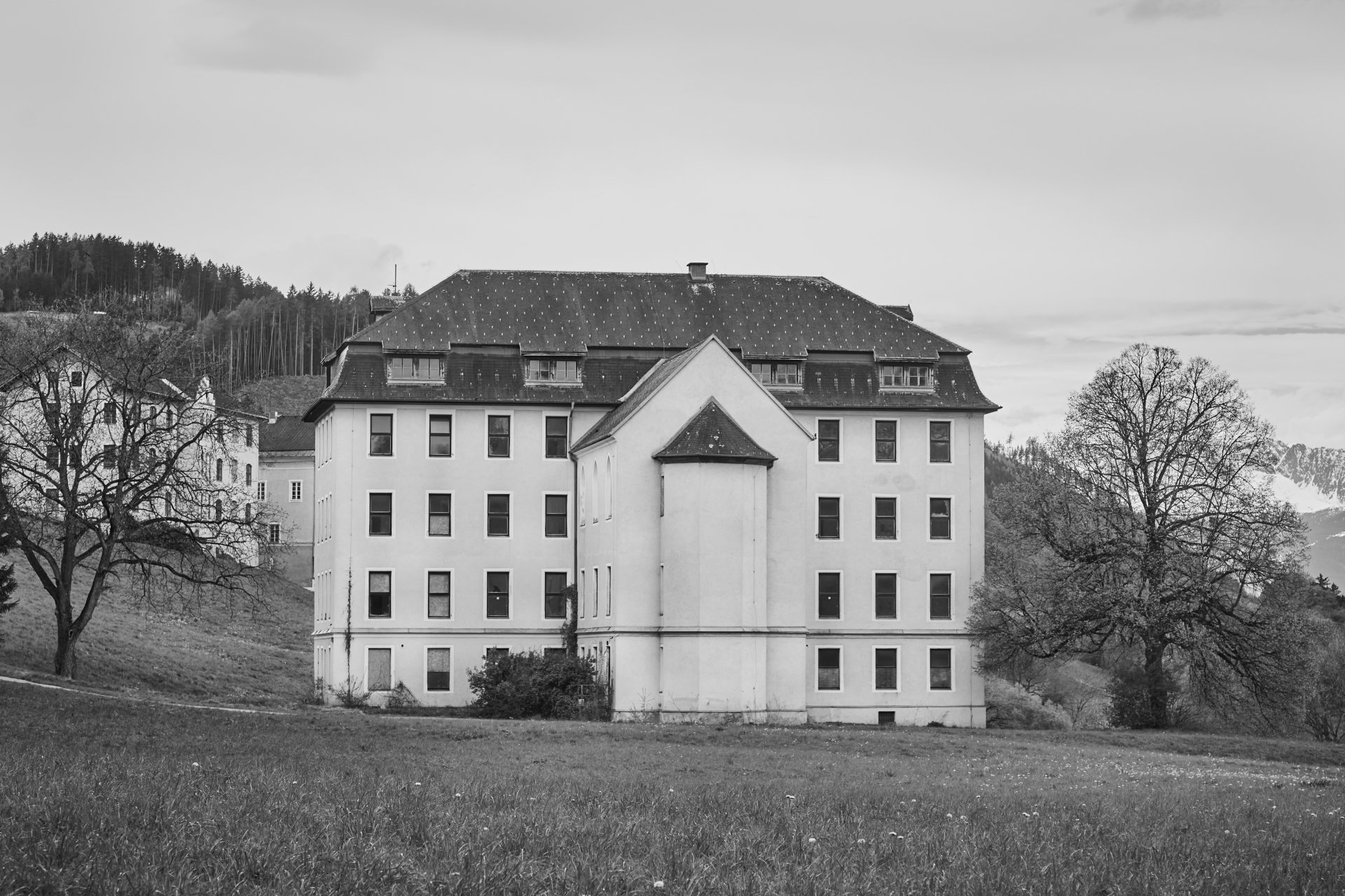Landeserziehungsheim Kleinvolderberg / Josefinum - heute leerstehend