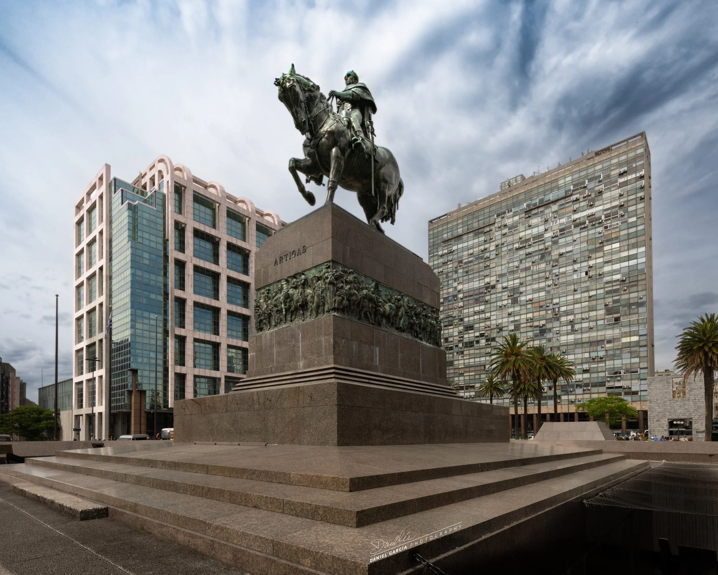 Artigas, Plaza Independencia