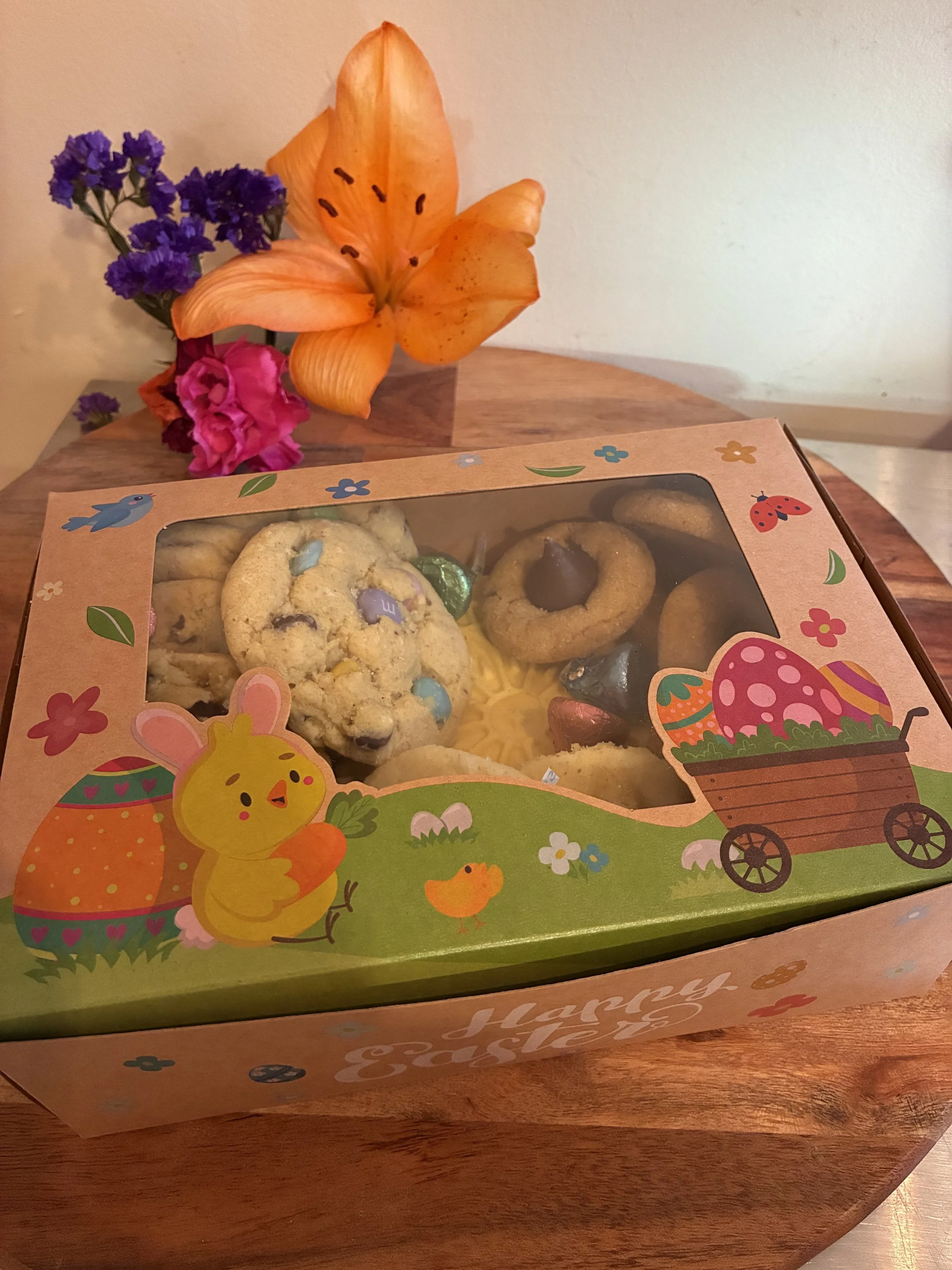 2-Dozen Assorted Cookie Box