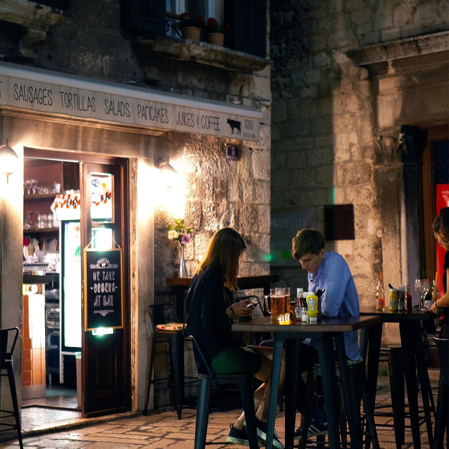 Dipping into the archives of 2018. Shot this in Split, Croatia.

#canonphotography #shotoncanon #canon5D2 #canon5dii #photography #streetphotography #split #croatia #splitska #hrvatska #splitcroatia