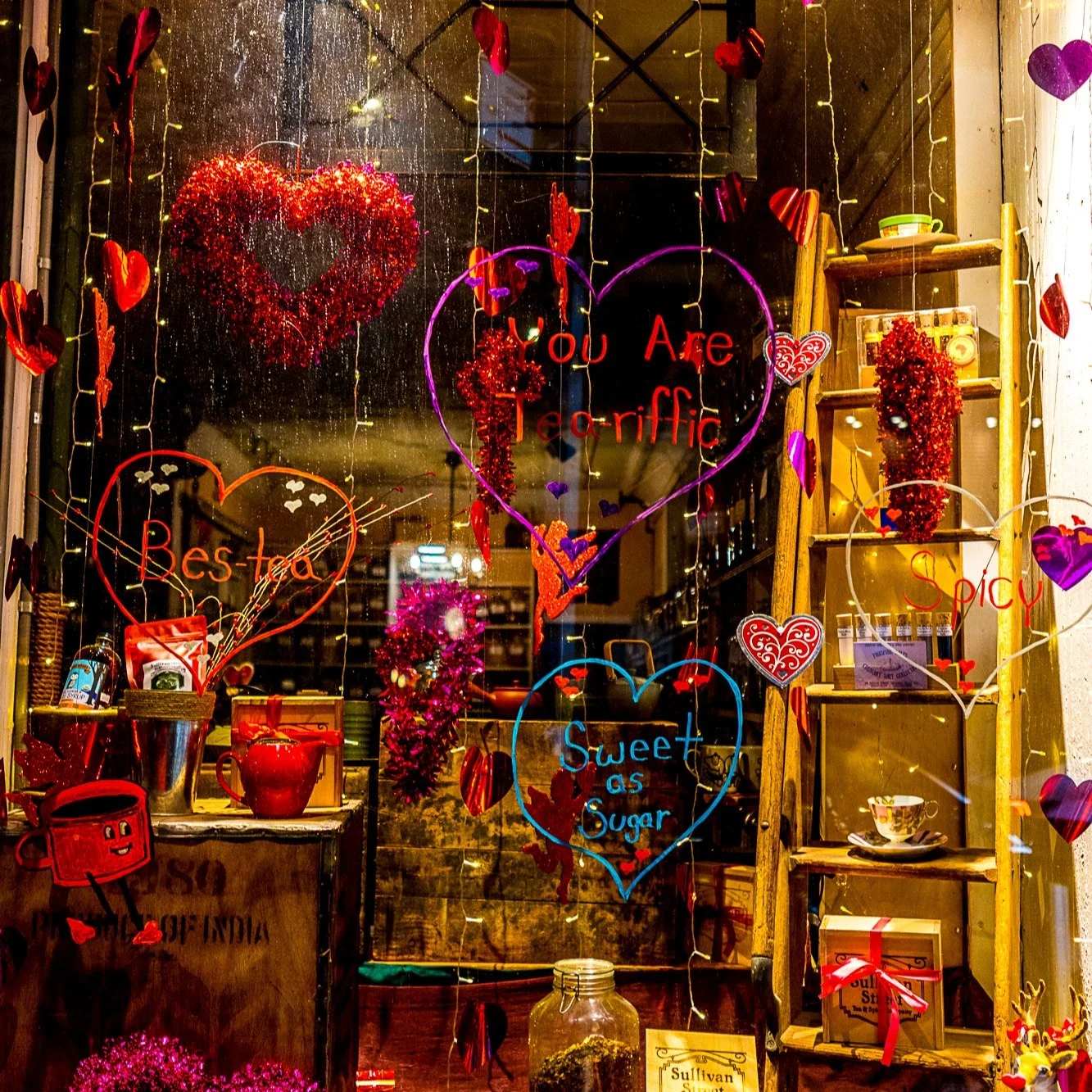 Street window decor for Valentines' Day in New York City.

#newyorkcity #nyc #manhattan #canonphotography #shotoncanon #canonr 
#photography #valentines #valentinesday #streetphotography