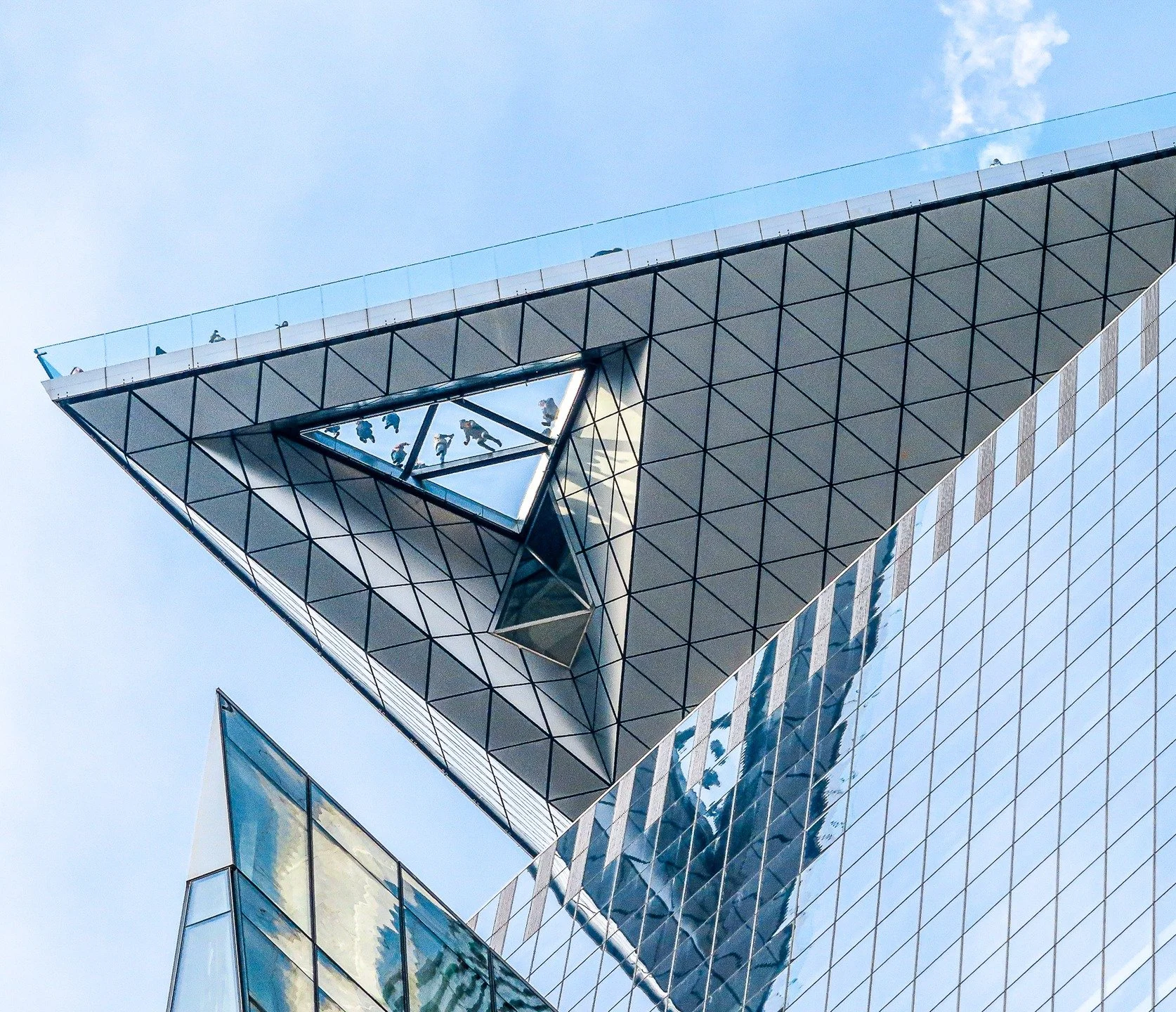 Don't look down ... or up! The EDGE observation desk in Hudson Yards, New York City.

#newyorkcity #nyc #manhattan #canonphotography #shotoncanon #canonsx740hs #photography #streetphotography #hudsonyards #theedge