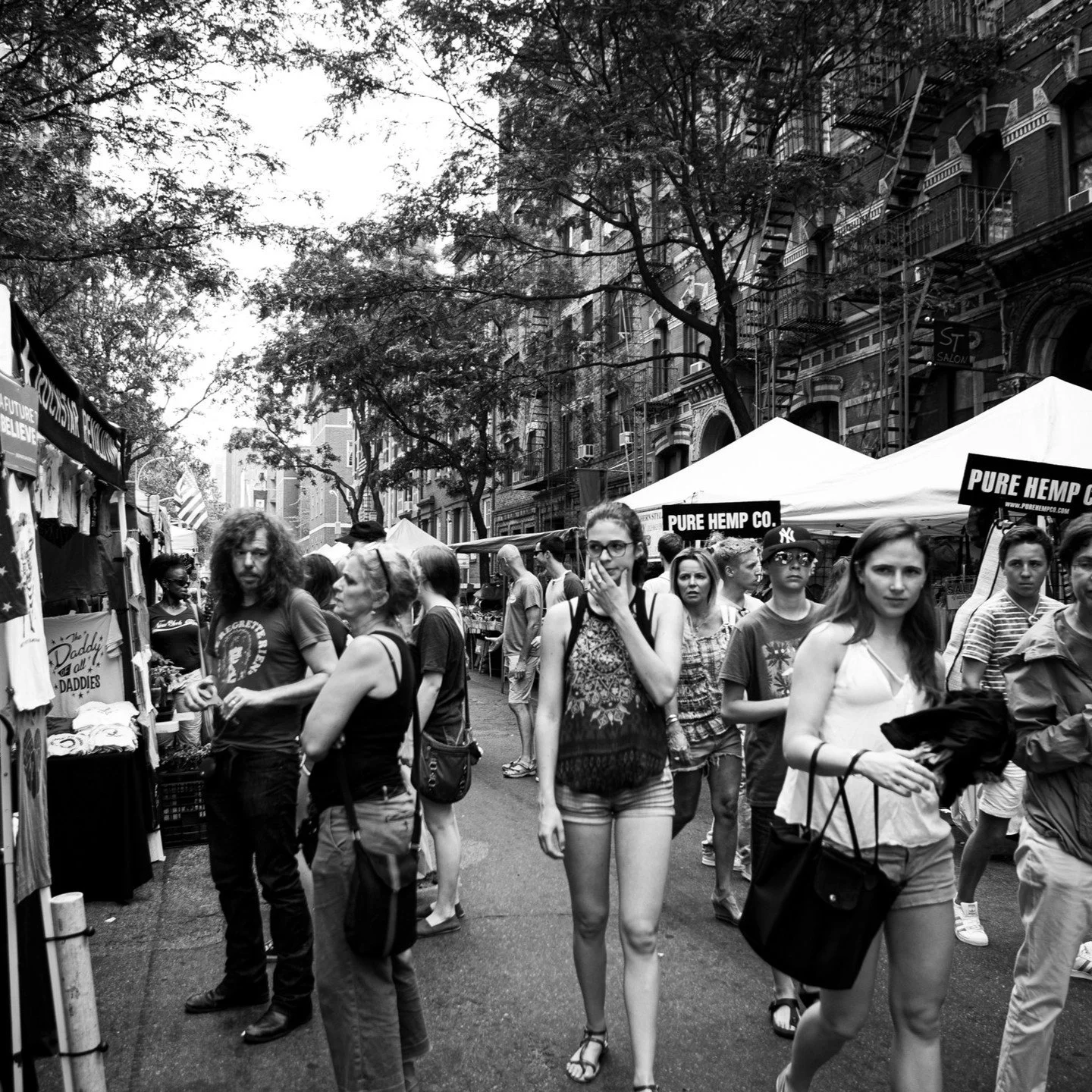 New York City from 10 years ago. 

#canonphotography #shotoncanon #canon5D2 #canon5dii #photography #streetphotography #newyorkcity #nyc #manhattan #newyork #blackandwhite #blackandwhitephotography #photography