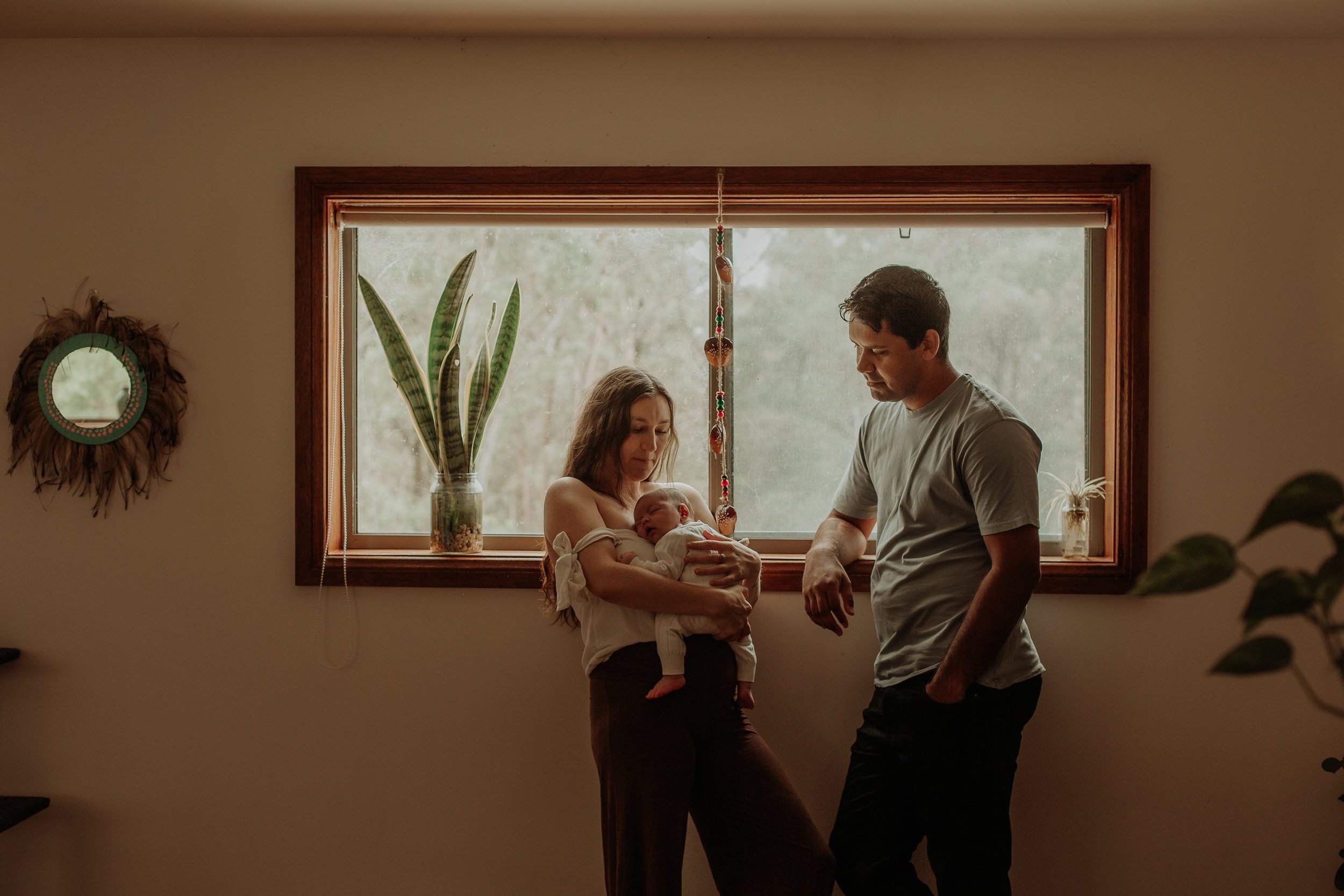 Photography by Alexia Newborn session at home with willow