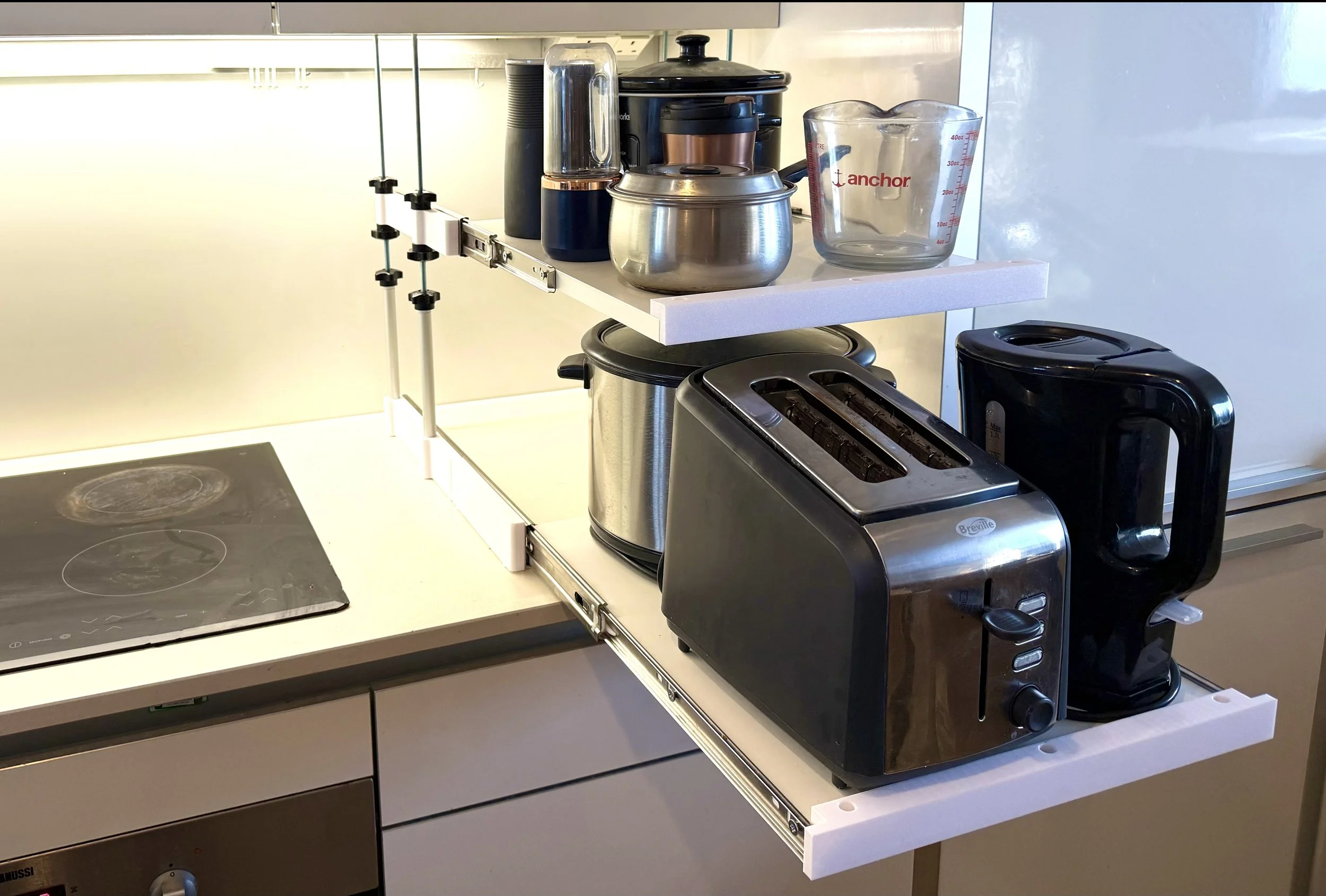 Shelfy hero image v2.jpg