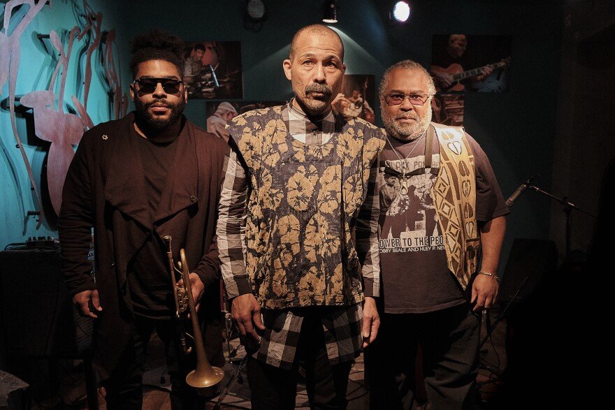 Let the Spirit Out!: D-Composed &amp; Kahil El’Zabar Ethnic Heritage Ensemble: 