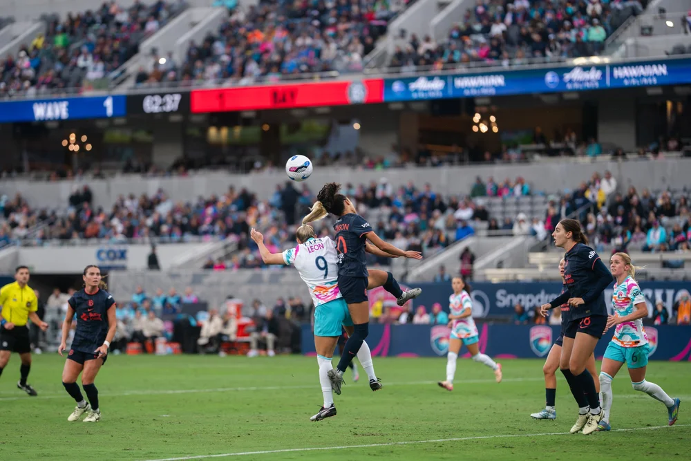 Wave FC vs Bay-25.jpeg