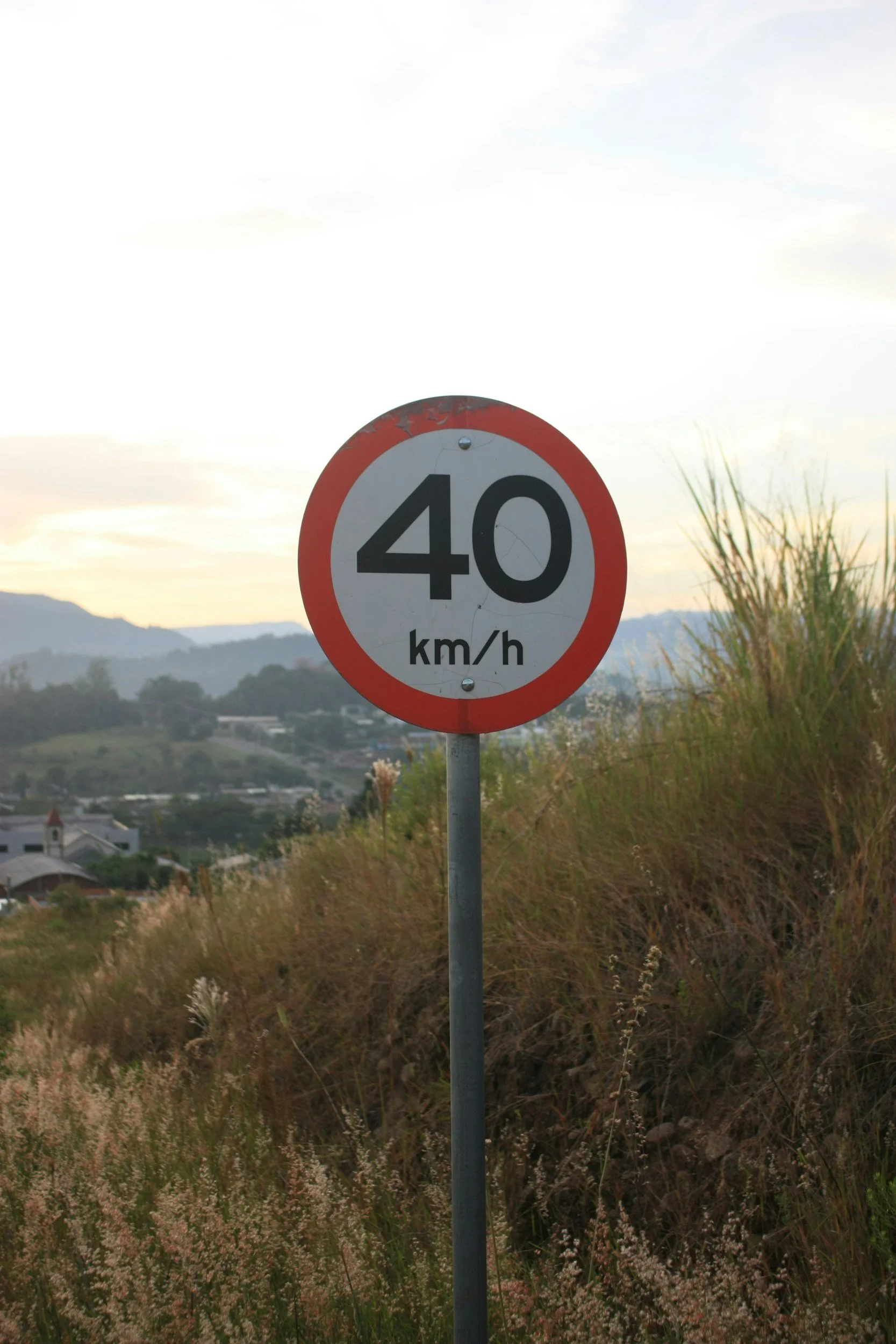 NEW LAW: 40km/h on School Days