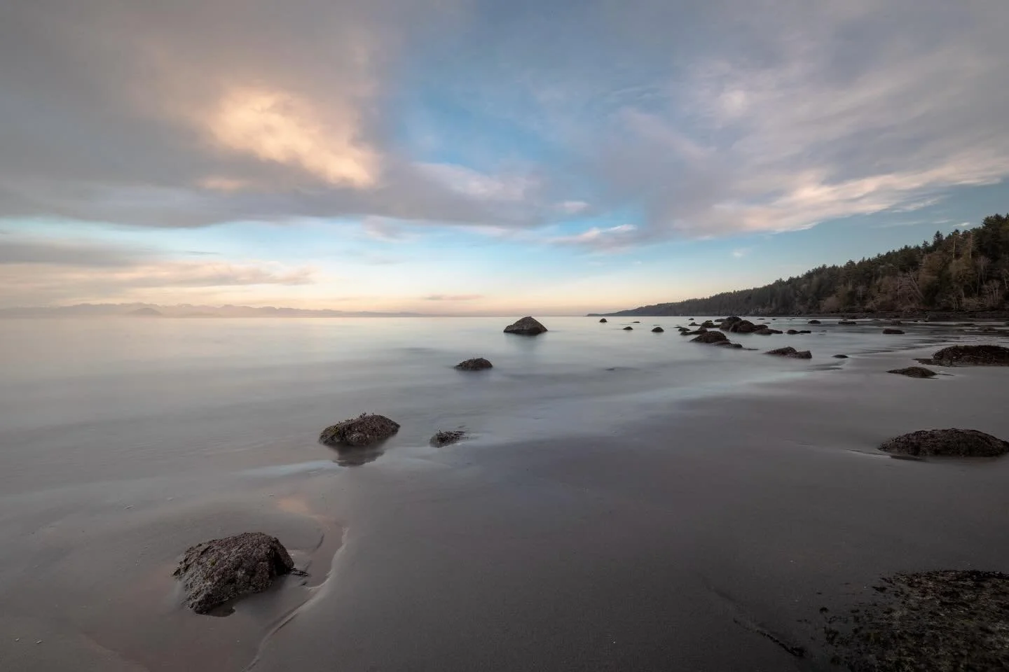 Still enjoying the slow pace of Gabriola Island. I said I&rsquo;d catch up on some work but that&rsquo;s not really been the case. 🤷&zwj;♂️ 

I scored some old graduated ND Filters from GIRO the other day and that inspired me to play with some eveni