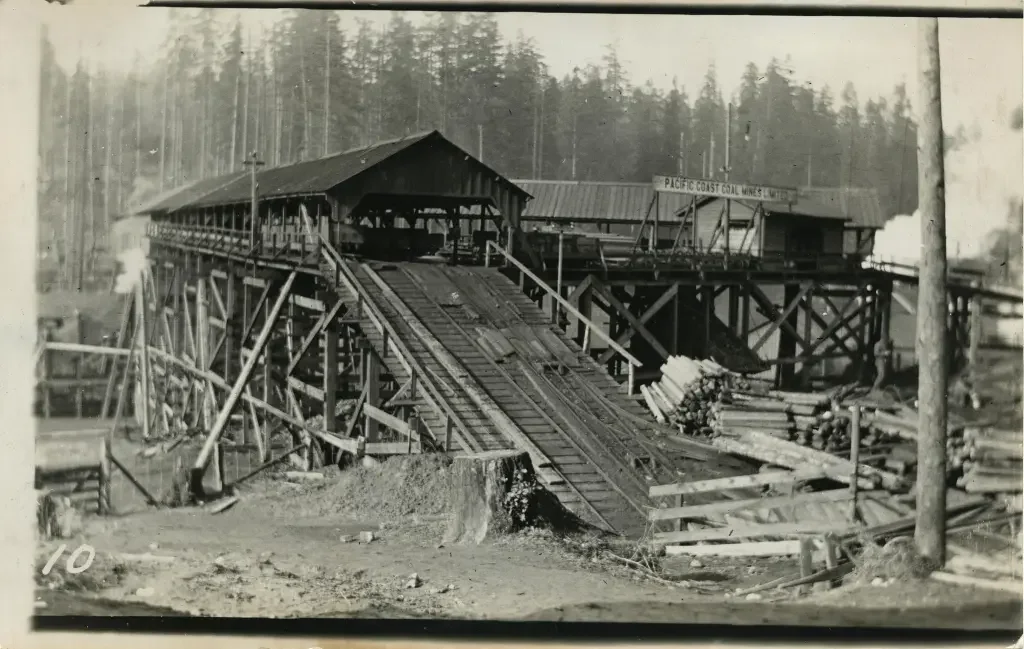 PCCM Fiddick  coal mine and tipple in South Wellington, BC - Uno Langmann Family Archives