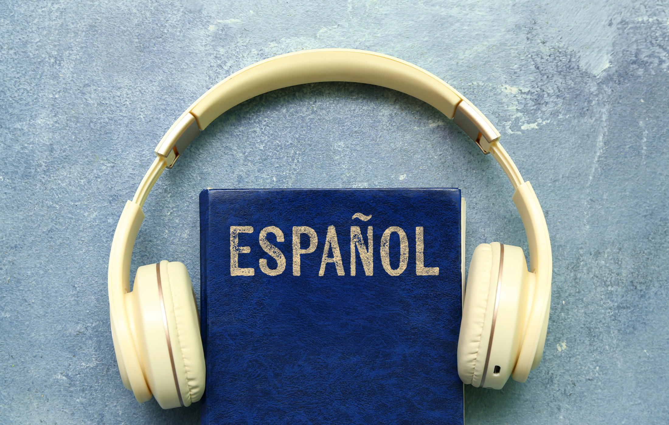 Best Vocabulary Hacks (and Why Apps Alone Aren’t Enough)