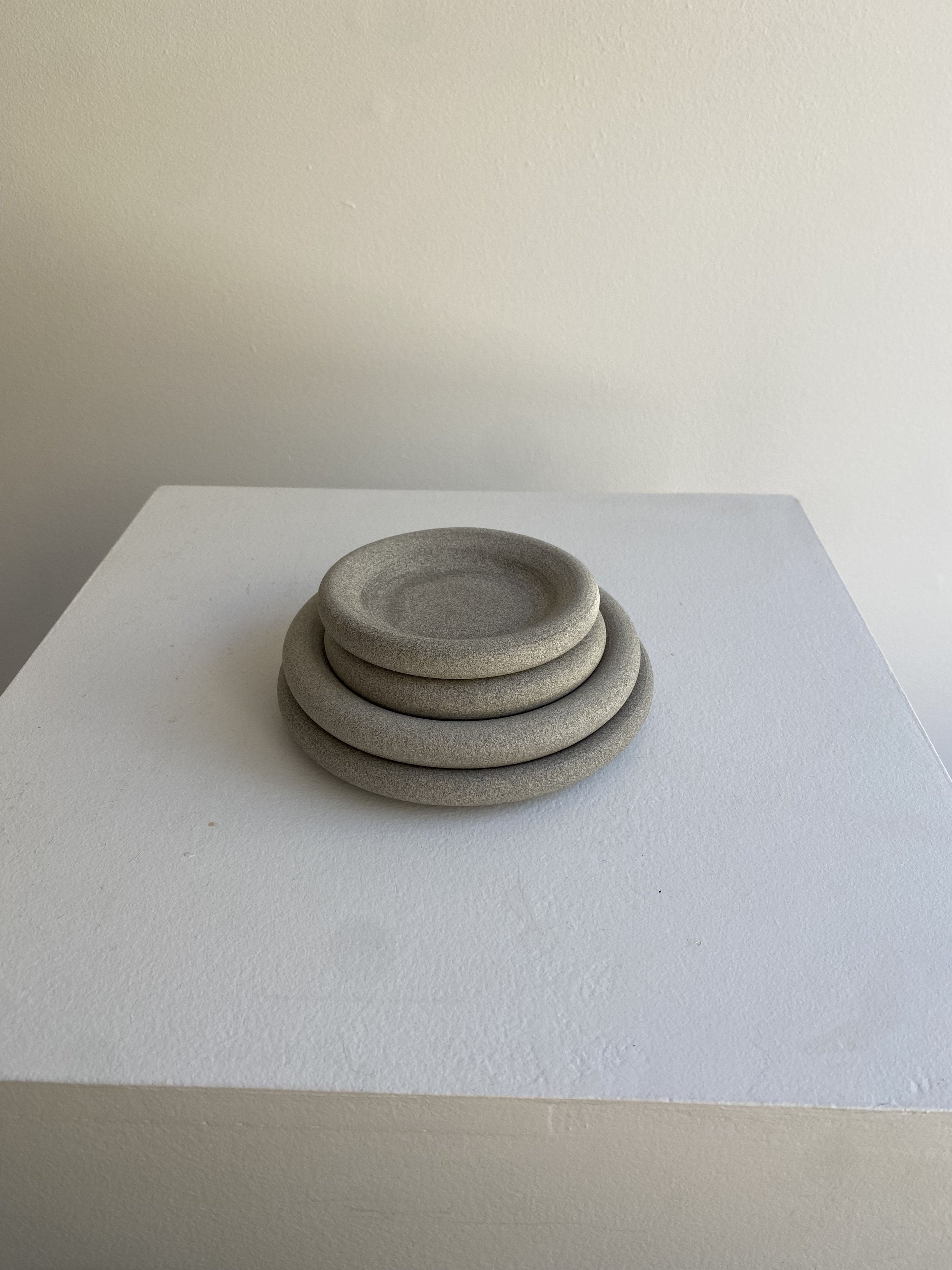 Stackable Pebble Dish