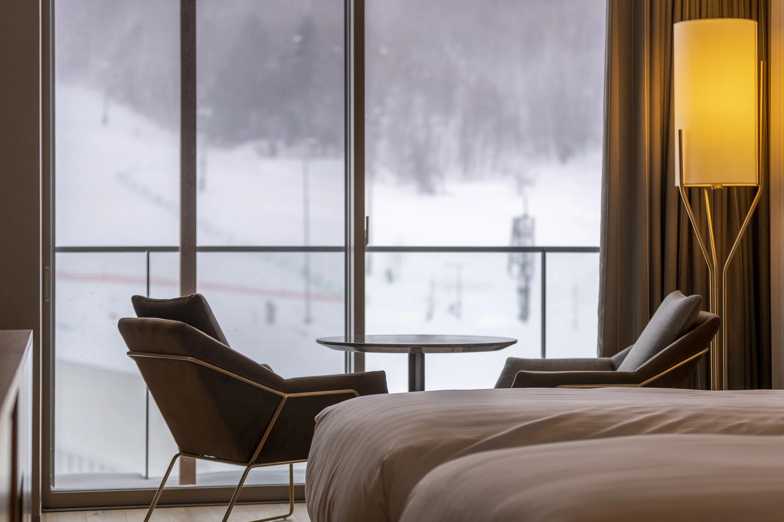 FF_05_Superior Hotel Room.jpg