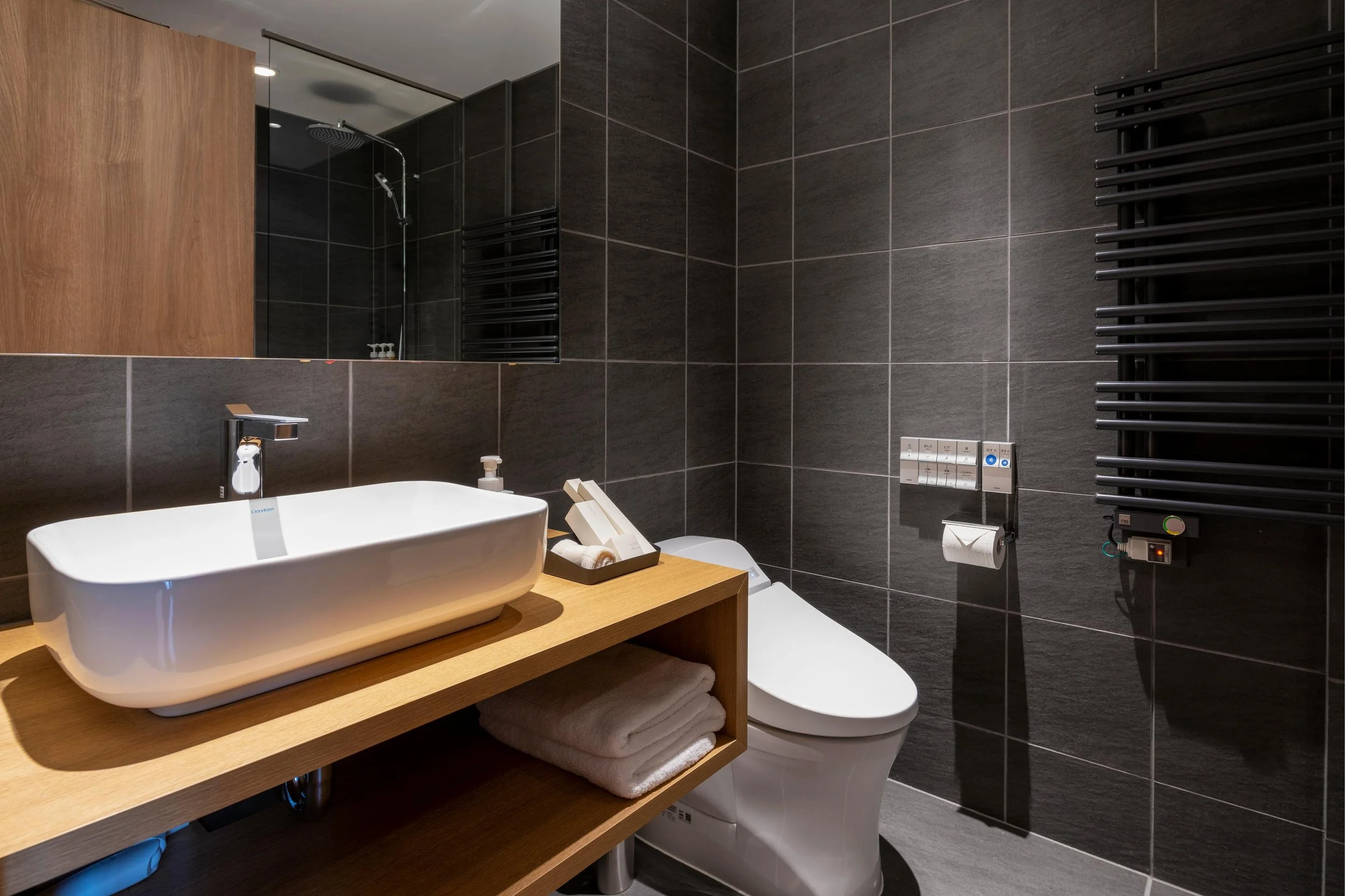 FF_07_1BR Suite.jpg