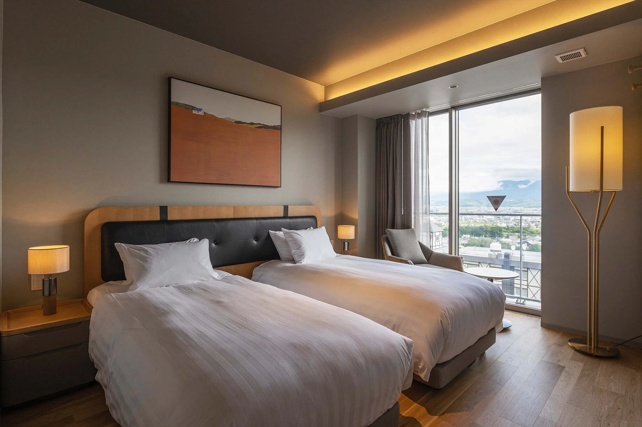 FF-3-BDR-Penthouse-Suite-701-4.jpg