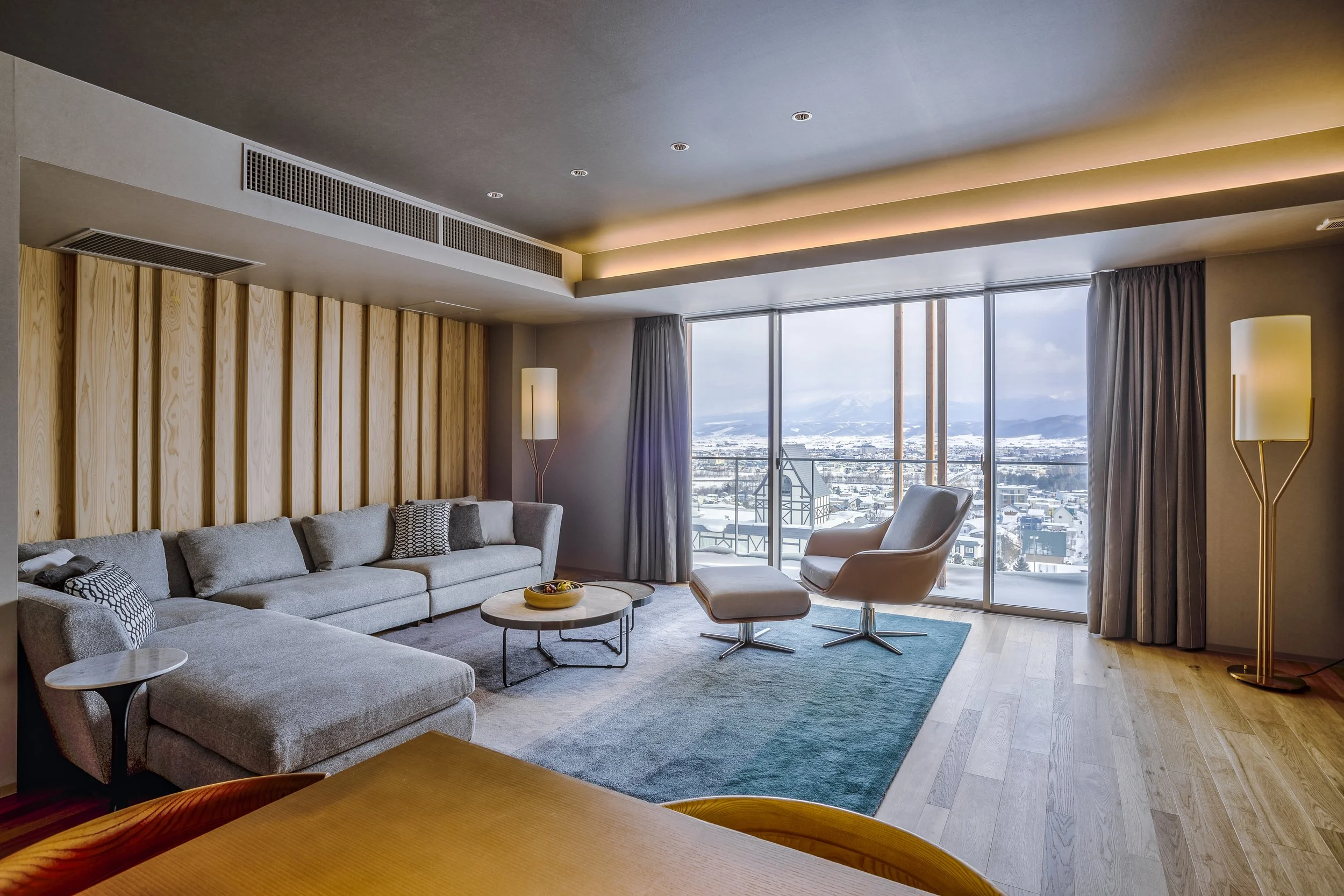 3 Bedroom Penthouse Suite Living Area - Fenix Furano - Furano