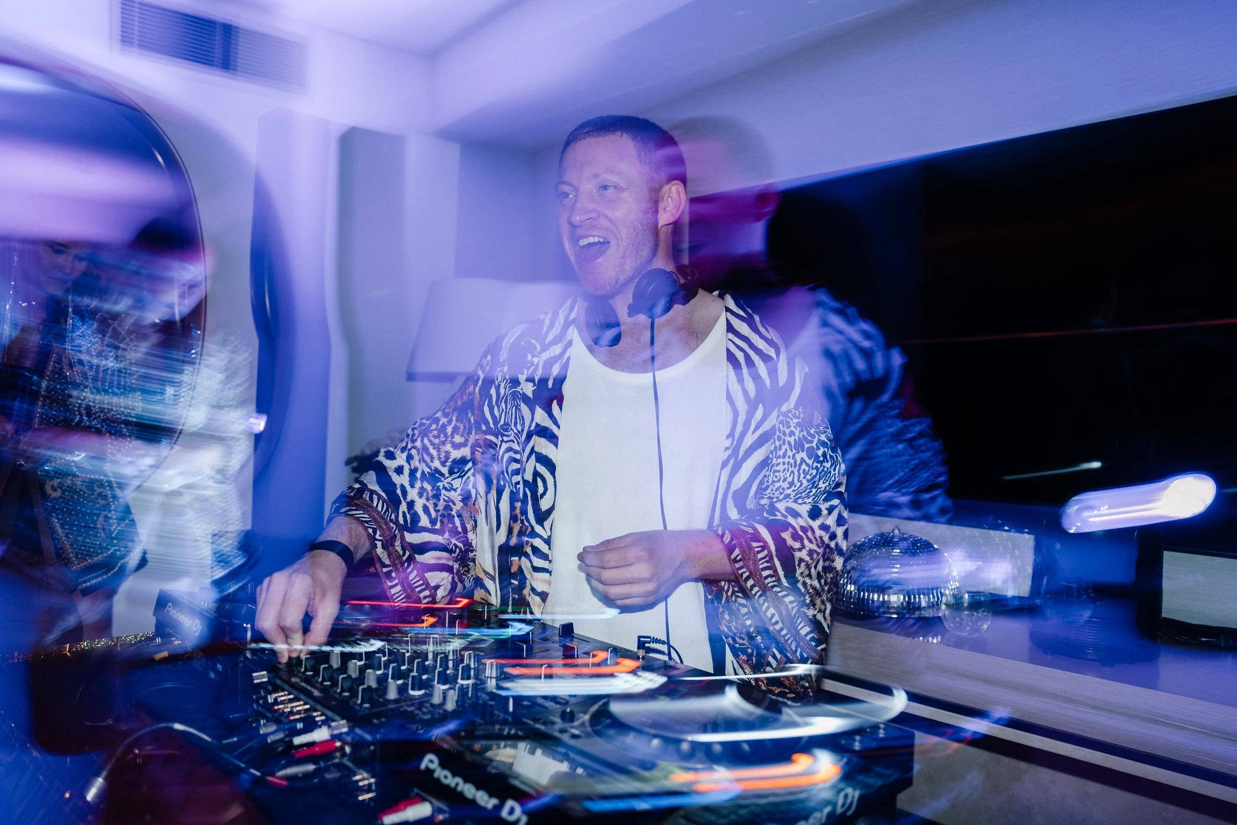 04 MICGHAEL 50th.jpg