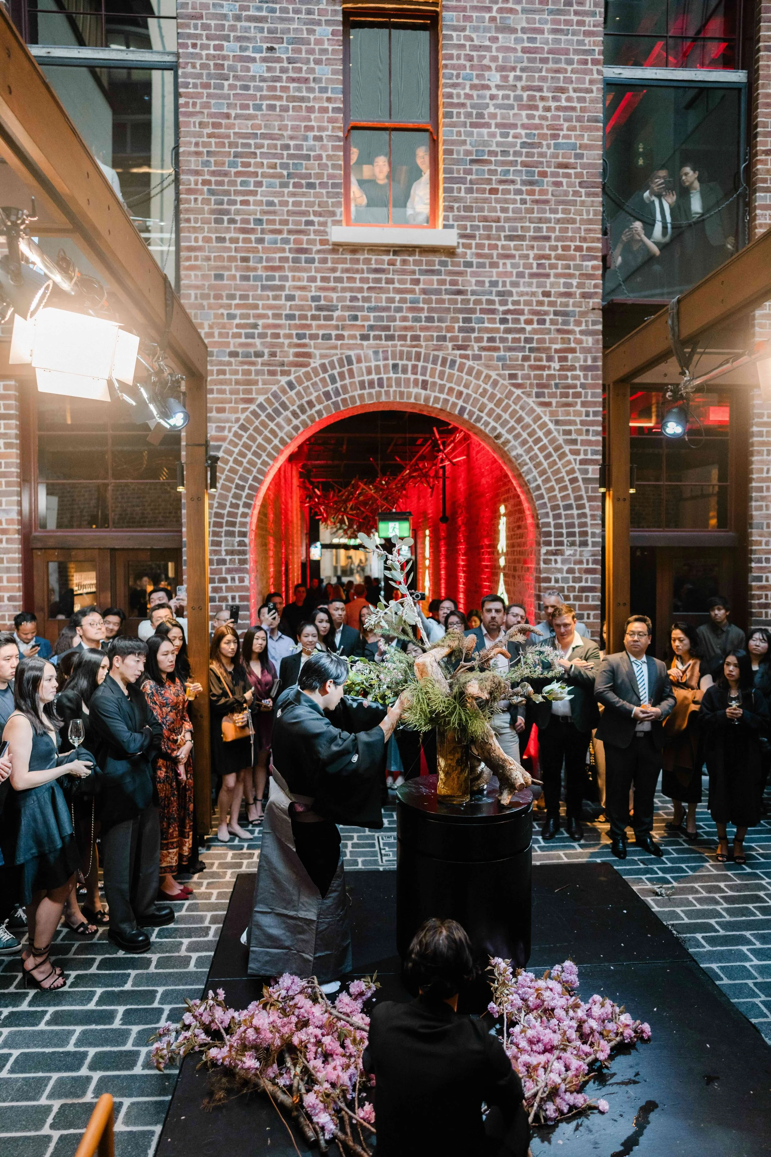 09 LIVE PERFORMANCE.jpeg