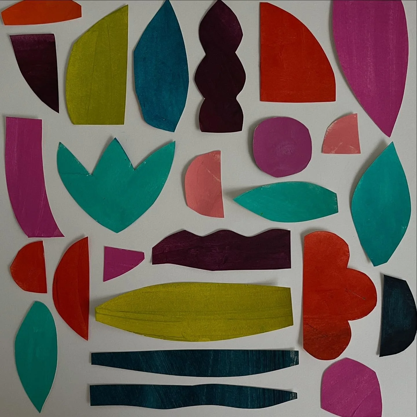 It was a day spent playing with shapes, colour and pattern. Collage is a medium I like as it helps me work things out for new paintings and textiles. I love working with natural organic shapes that have been simplified. All detail is stripped away to