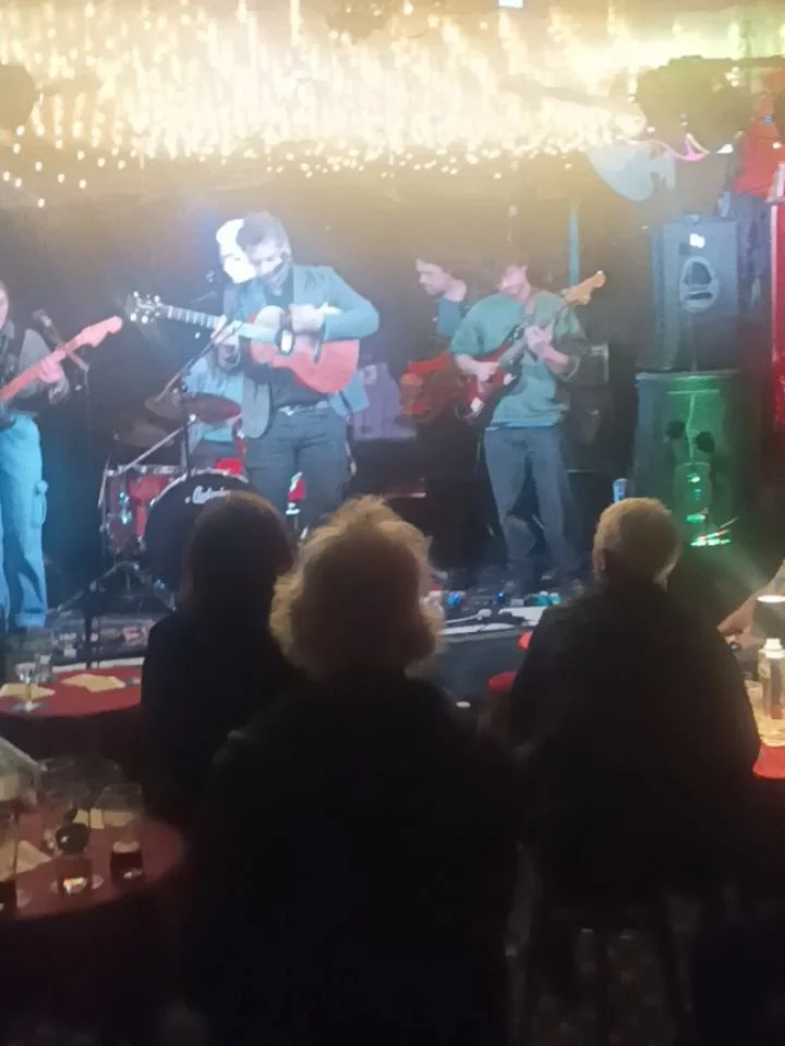 Great pleasure to share the last gig of @thebrackishmusic tour with the sublime @reubens_daughters ! Looking forward to giving their new album 'Leylanding' a spin!