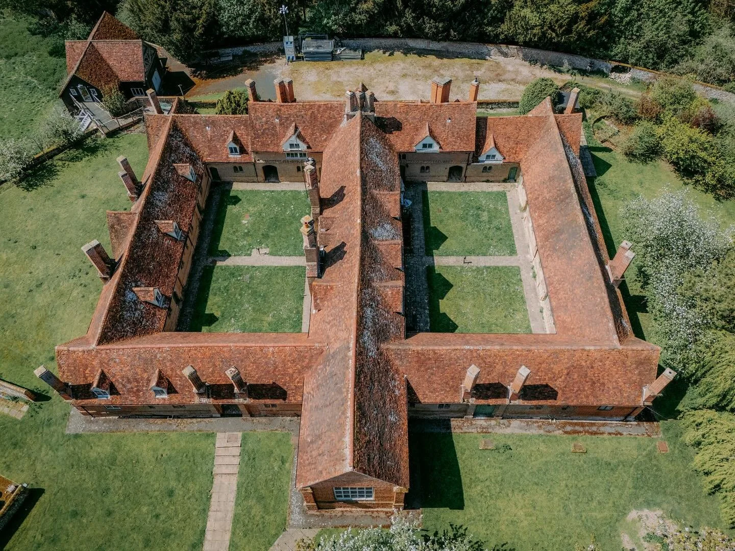 Introducing: The College of St Mark 

🔨 Construction is officially underway at what is set to become one of our most prestigious projects to date.

🧱 Built in 1603 as part of the historic Audley End Estate, this Grade I listed gem now enters a new 