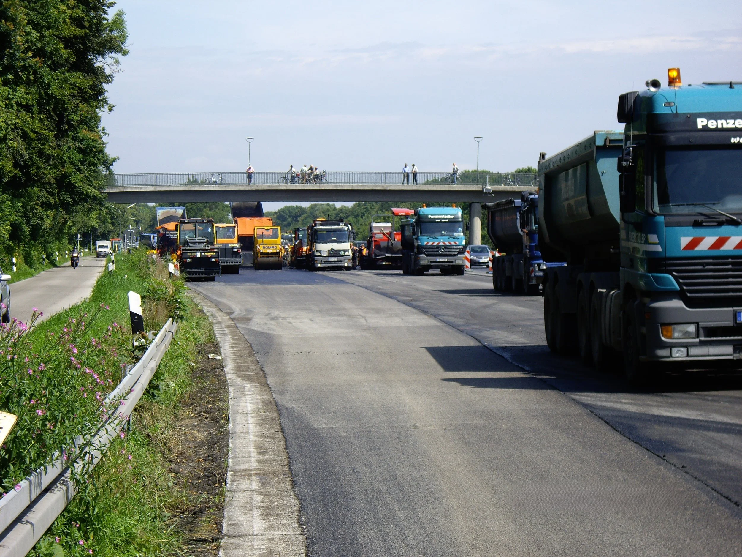 Straßenbauprojekt Dr. Zimmermann & Partner, BAB A95 Garmischer Autobahn, Asphalteinabau, Baureferat, Autobahn GmbH des Bundes