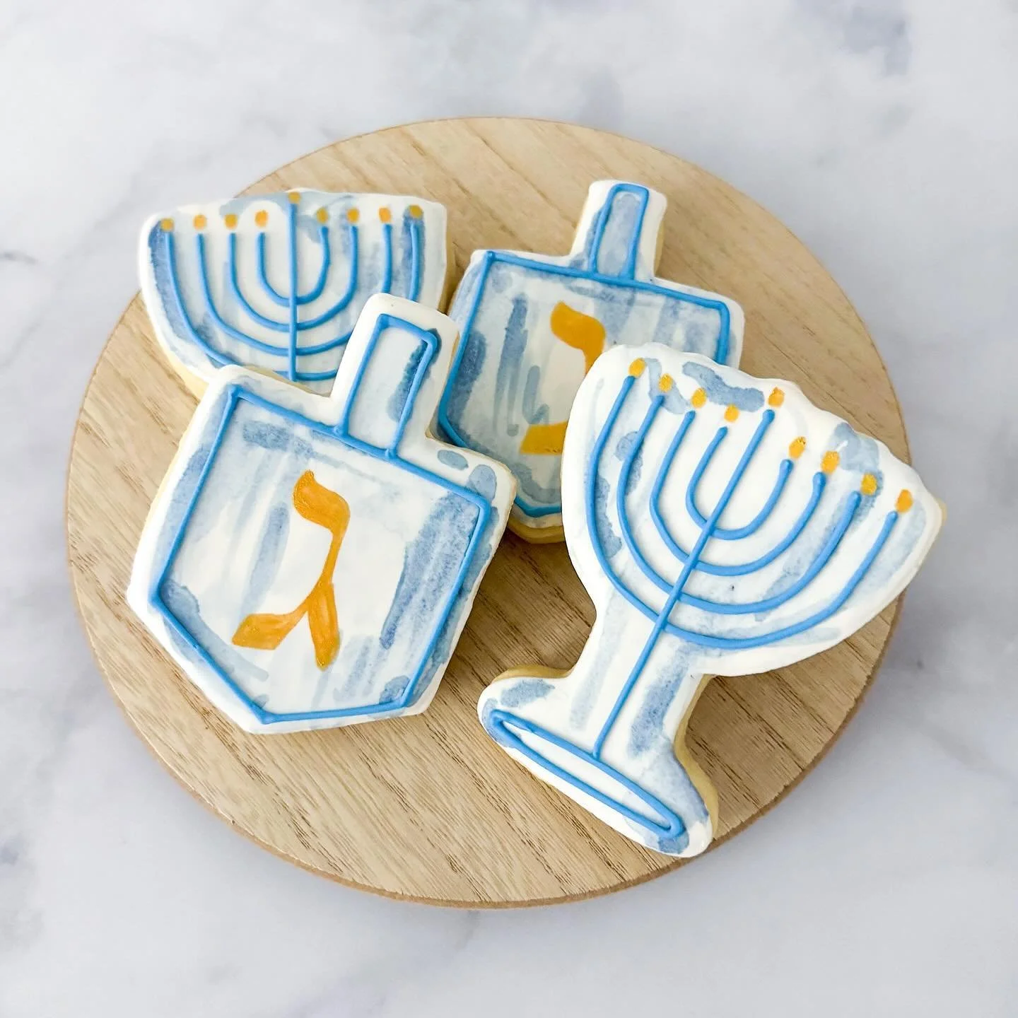This classic blue and white color combo is just so pretty. I have a few Hanukkah options in the pre-sale and I&rsquo;ll bring some to Wild Grind on Saturday too! 💙