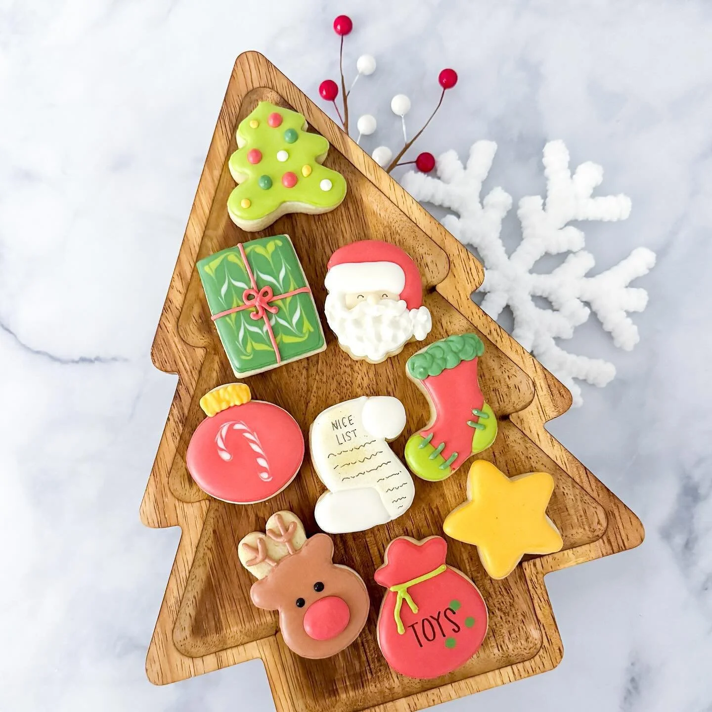 I&rsquo;ll have so many mini cookies today at Wild Grind Coffee! These are such fun hostess gifts or stocking stuffers. I&rsquo;ll be there from 12pm to 4pm!