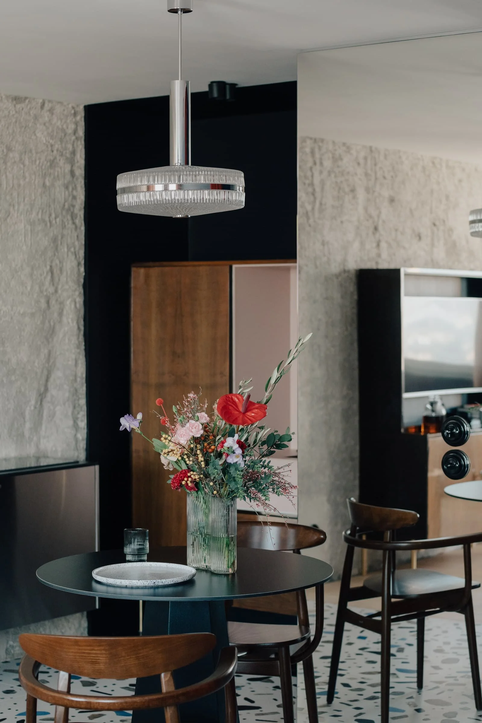 Mistovia-Studio-Katowice-Apartment-Compact-Photo-ONI-Studio-Living-Yellowtrace-15.jpg