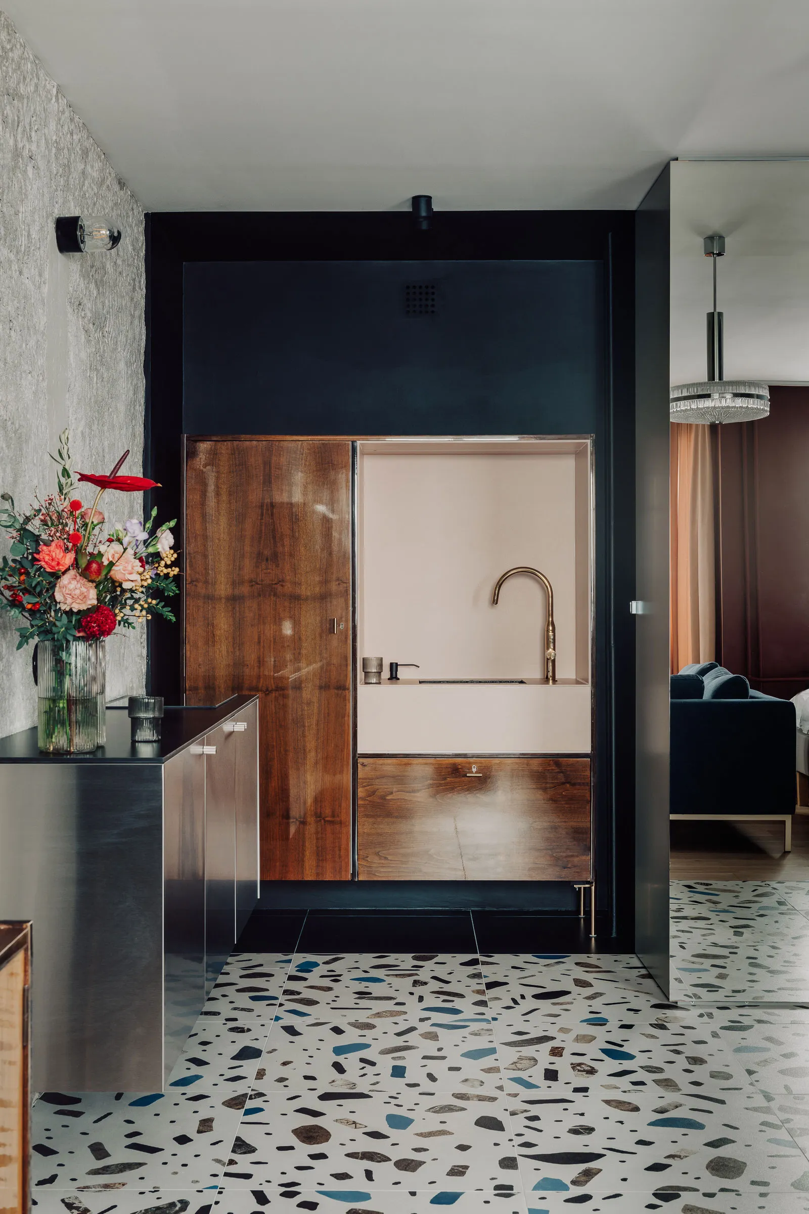 Mistovia-Studio-Katowice-Apartment-Compact-Photo-ONI-Studio-Living-Yellowtrace-01.jpg