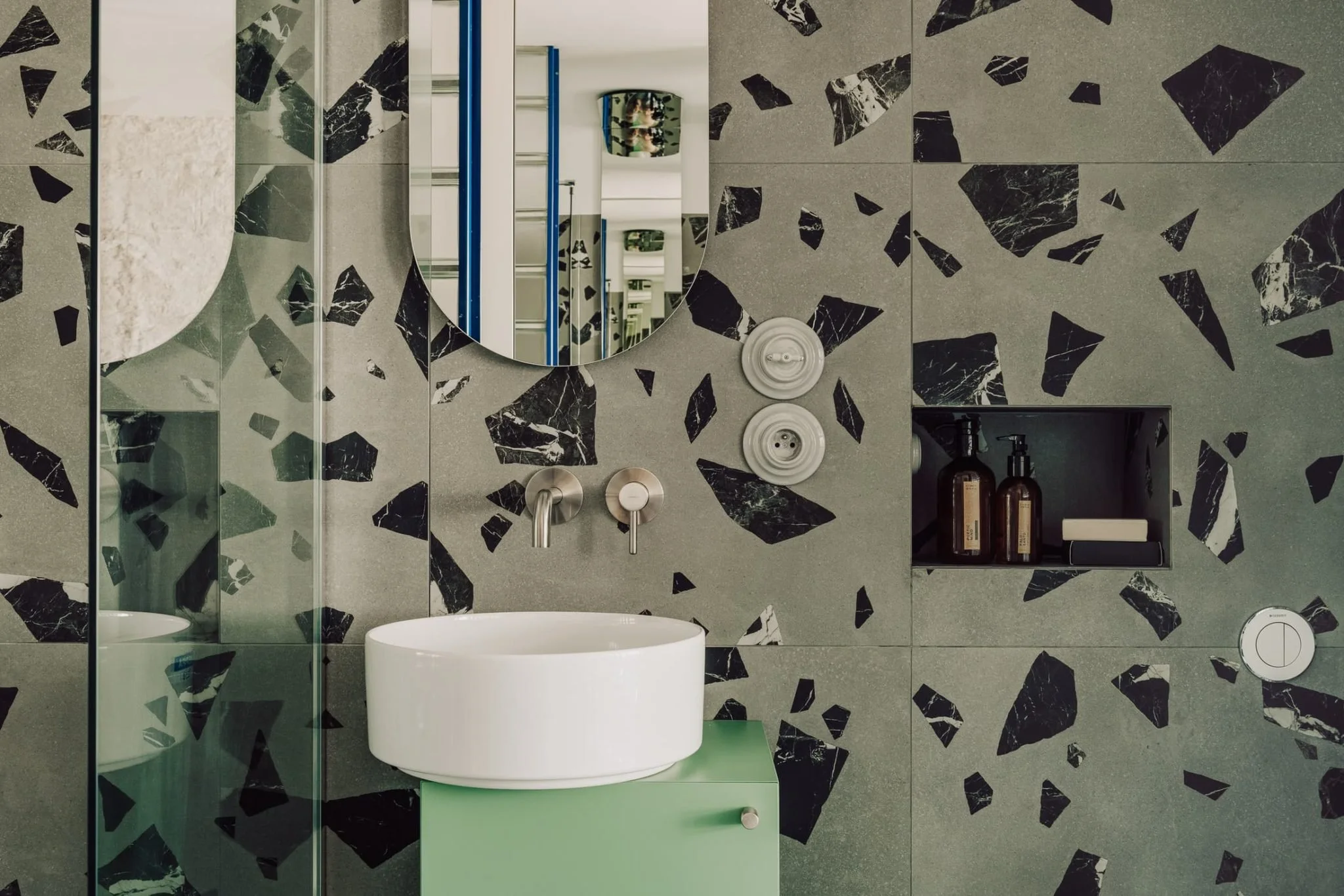 Mistovia-Studio-Katowice-Apartment-Compact-Photo-ONI-Studio-Living-Yellowtrace-20-2048x1366.jpg