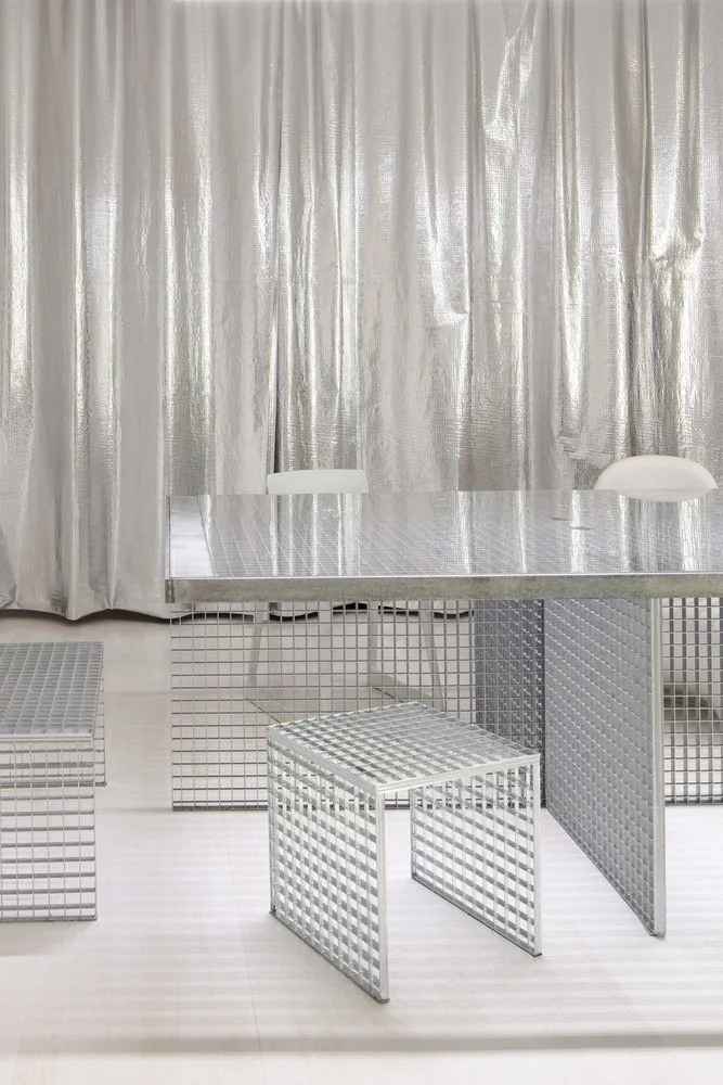 office-with-silvercurtain-buero-wagner_7.jpg