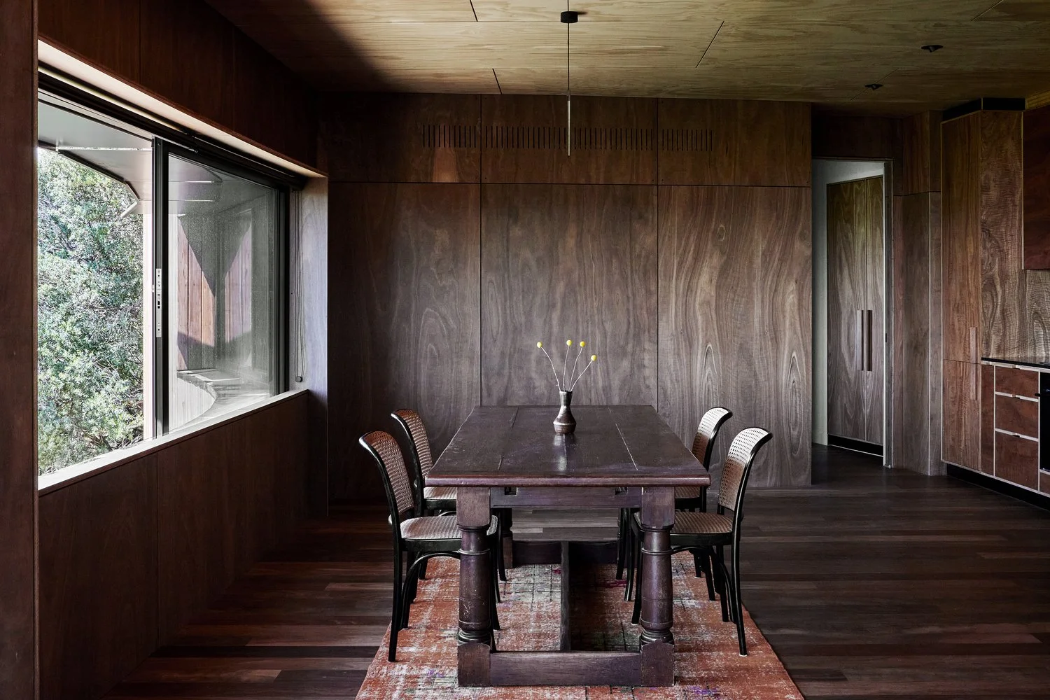 hide-house-mrtn-architects_10.jpg