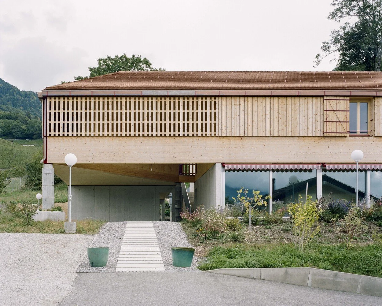 community-housing-in-villy-madeleine-architectes-plus-studio-francois-nantermod_5.jpg