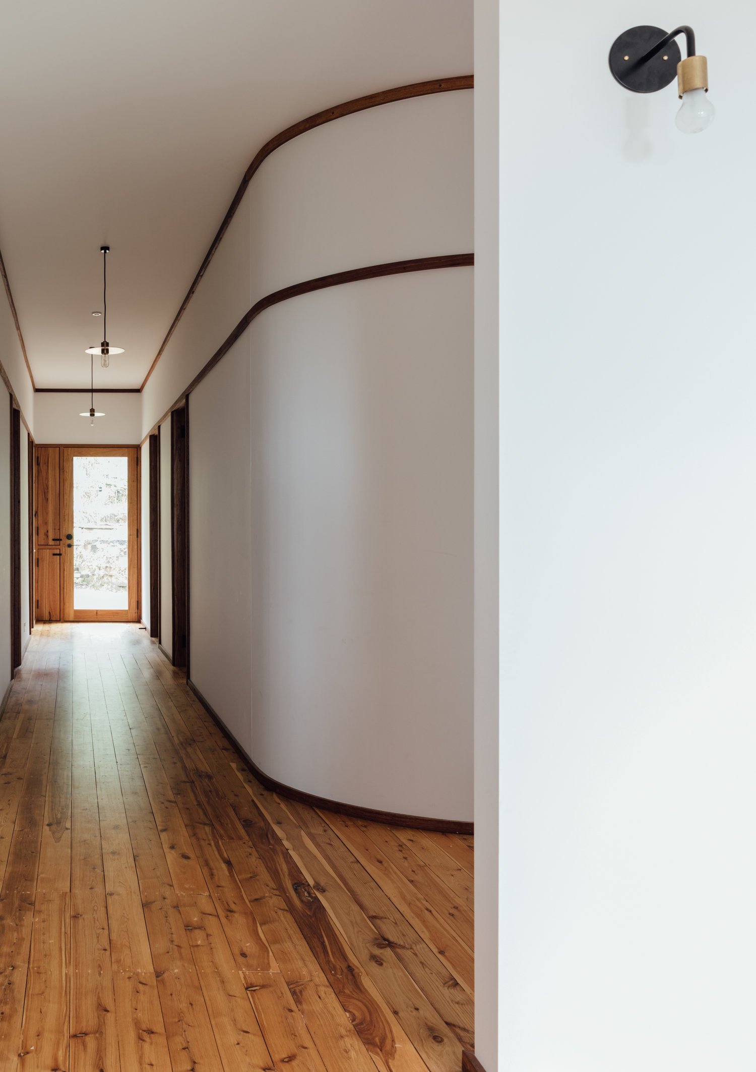 Takt+exoskeleton+house+hallway+curved.jpg