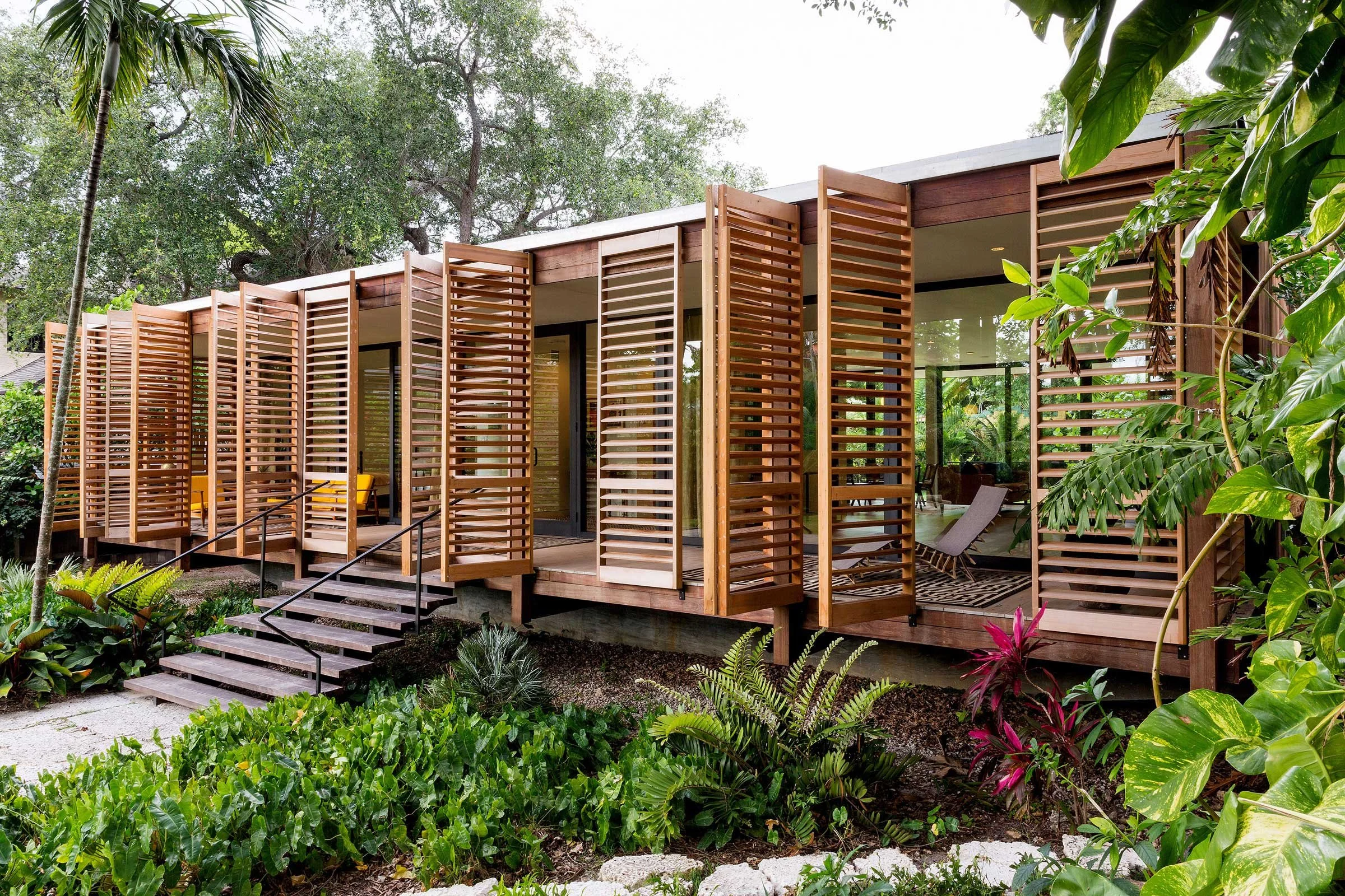1_Shutters_Credit-Claudia-Uribe_LR.jpg