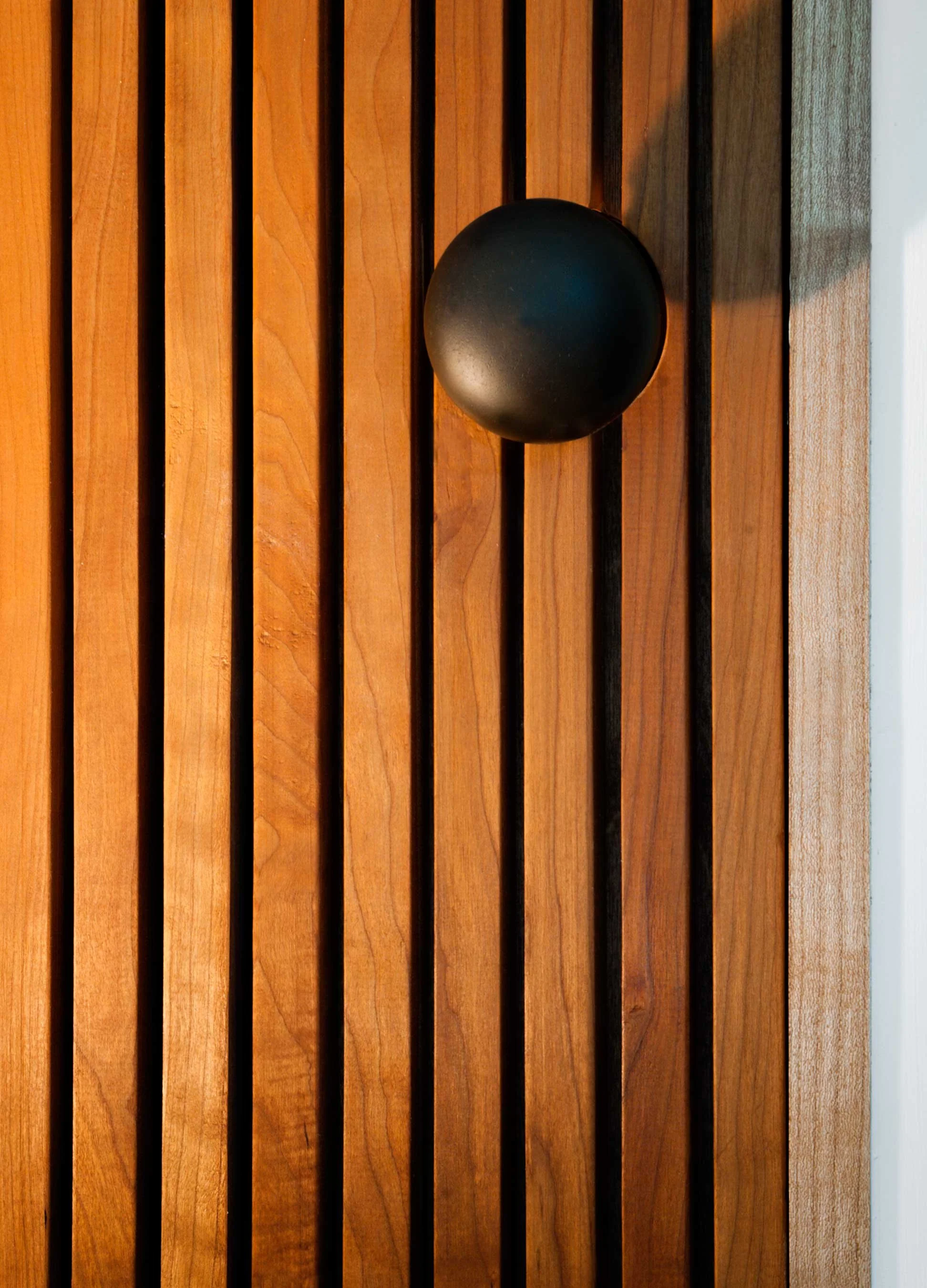 Door-Detail_Credit-Stefani-Fachini.jpg