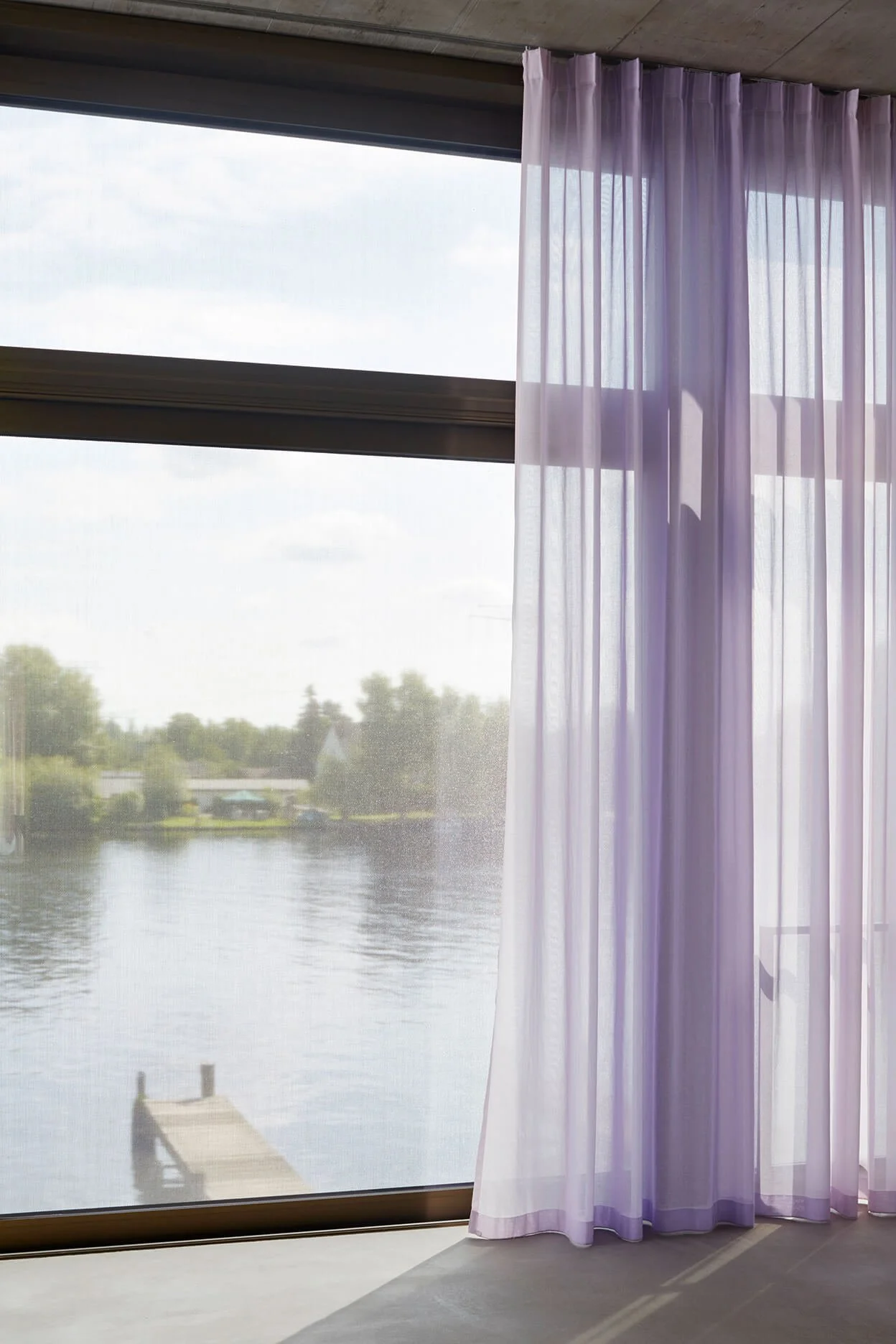 haus-an-der-spree-aussicht-aufs-wasser.jpg