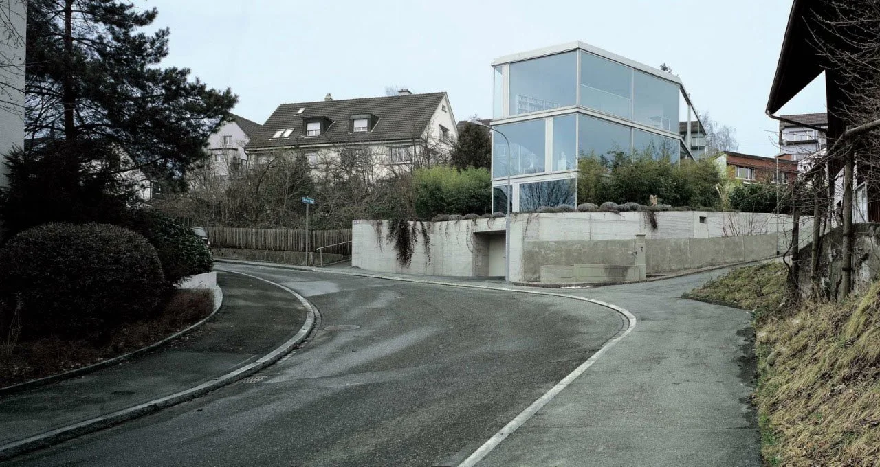 5f85a2a4a25bf179ff79b5af_thisispaper-swiss-family-House-with-One-Wall-Christian-Kerez-8.jpg