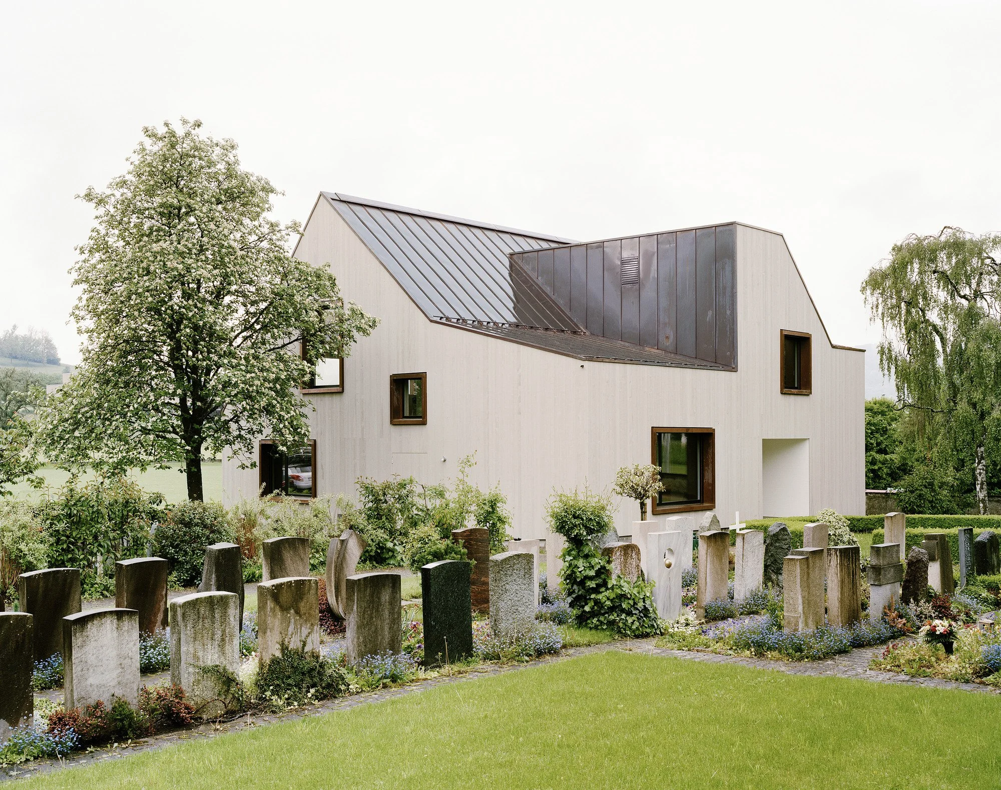 kige_05_fassade_nordost_verwittert.jpg