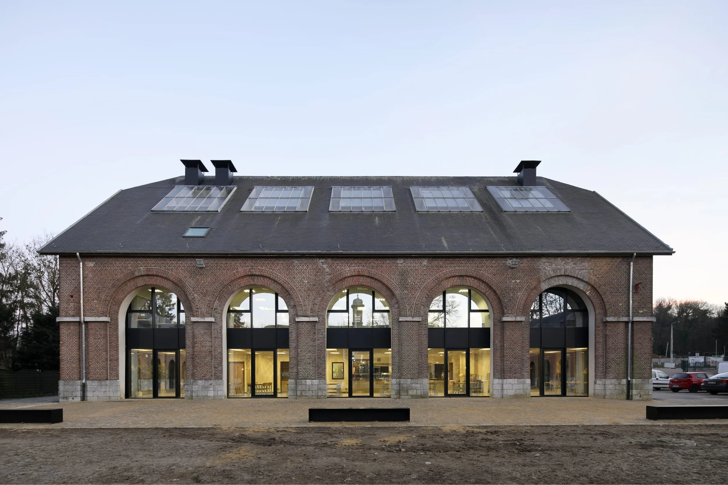label-architecture-maxime-delvaux-transformation-of-la-ferme-du-chateau (9).jpg