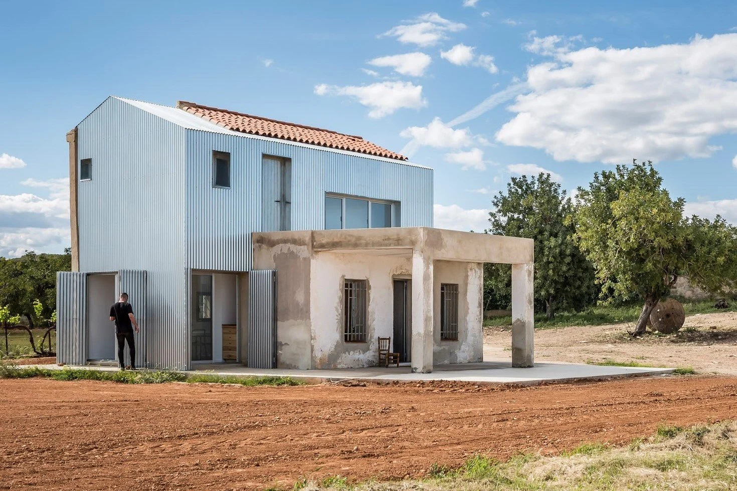 00_la_caseta_exterior_-_Pic_by_German_Cabo_-_copia.jpg