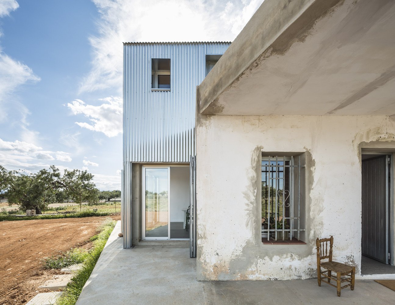 02_la_caseta_fachada_-_Pic_by_German_Cabo.jpg