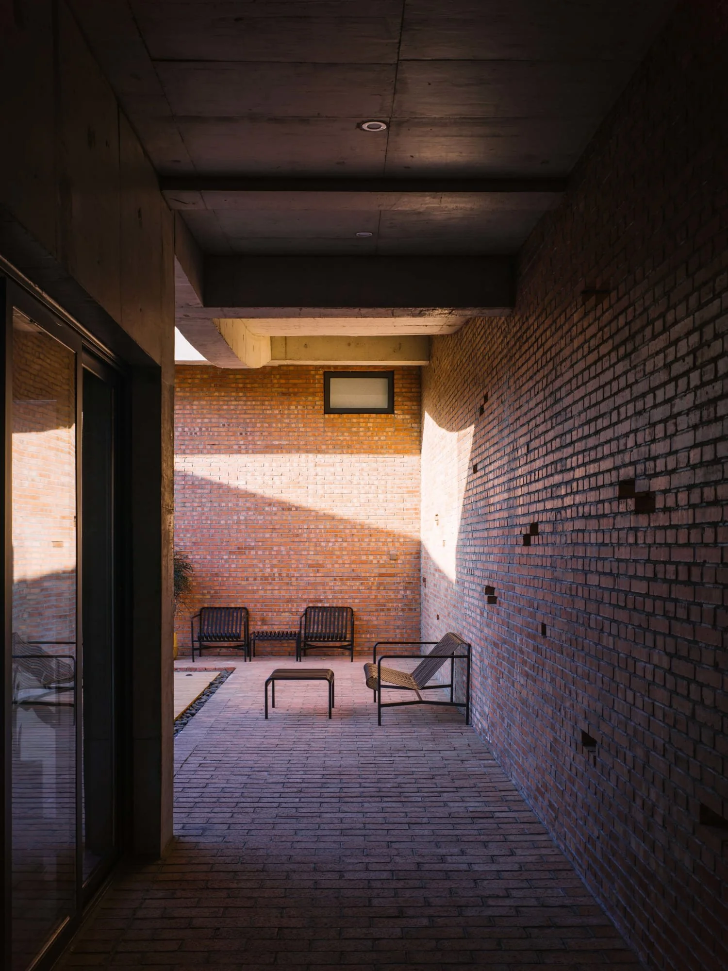 wee-studio-zhu-yumeng-sun-haiting-zhan-yuan-courtyard-house-for-gazing (6).jpg