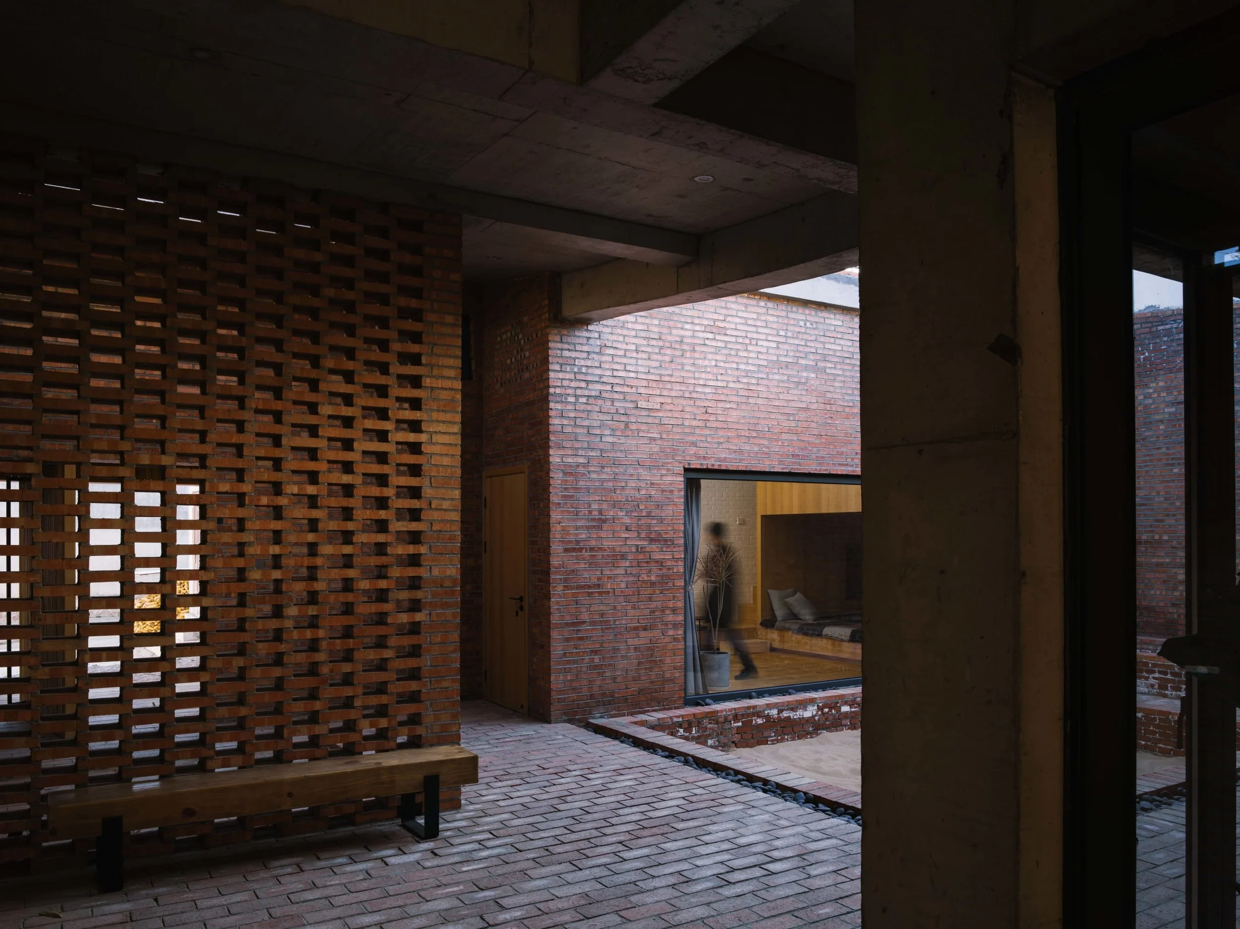 wee-studio-zhu-yumeng-sun-haiting-zhan-yuan-courtyard-house-for-gazing (9).jpg