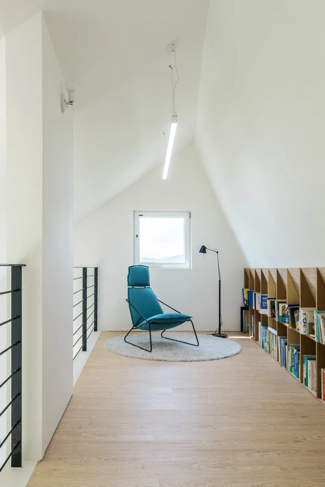 16_Shear_House_Attic_Library_Song_Yousub.jpg