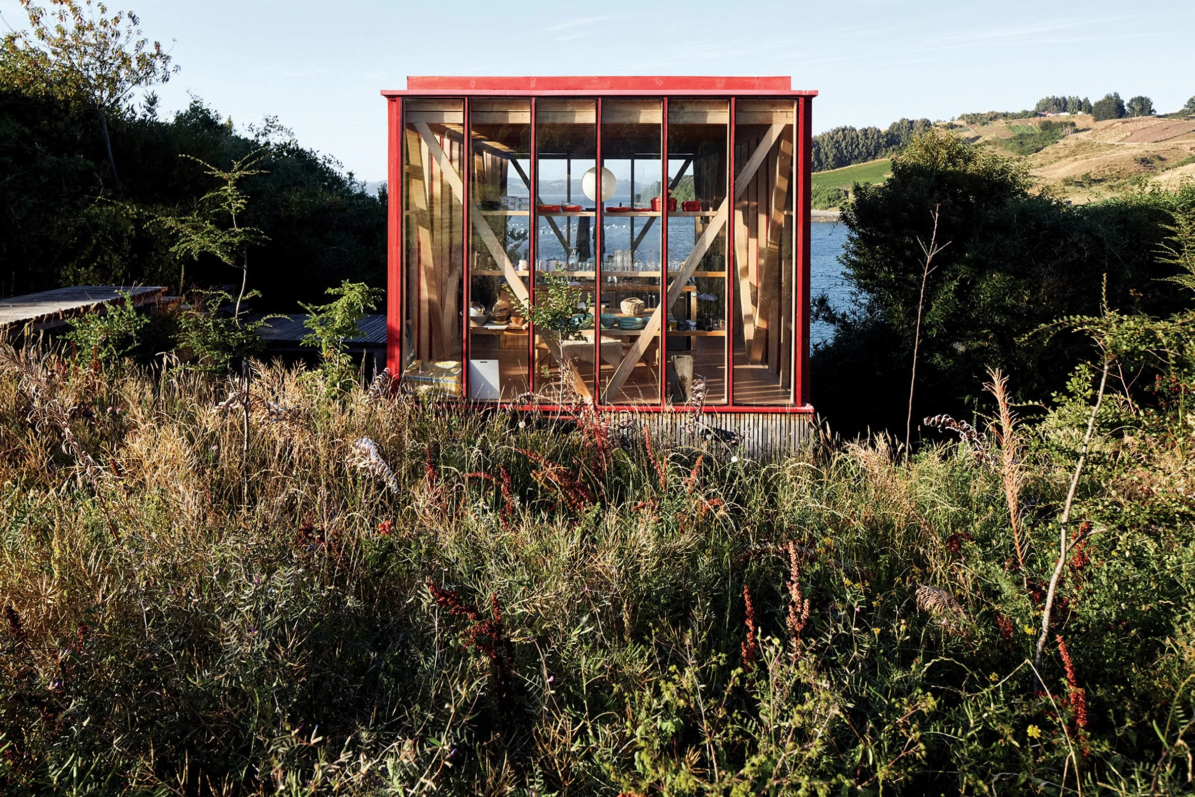 isla-lebe-guillermo-acuna-chile-retreat-cristobal-palma_dezeen_2364_col_7.jpg