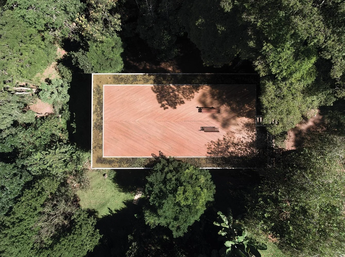 01_atelier_branco_casa_biblioteca_Gleeson-Paulino.jpg