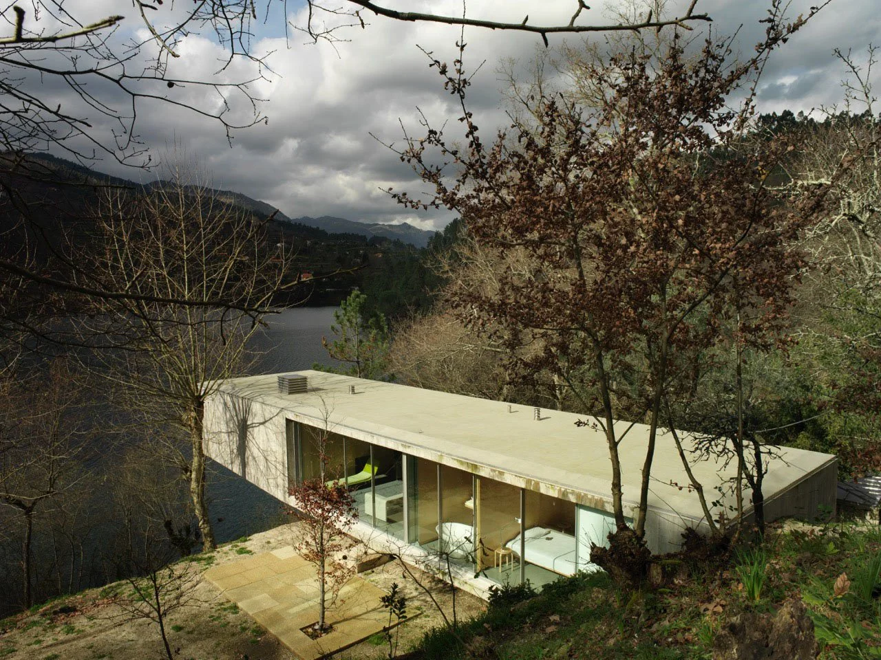 5f7c96db5ea333152e49d5da_thisispaper-portugal-retreat-House-Gerês-Correia-Ragazzi-1.jpg